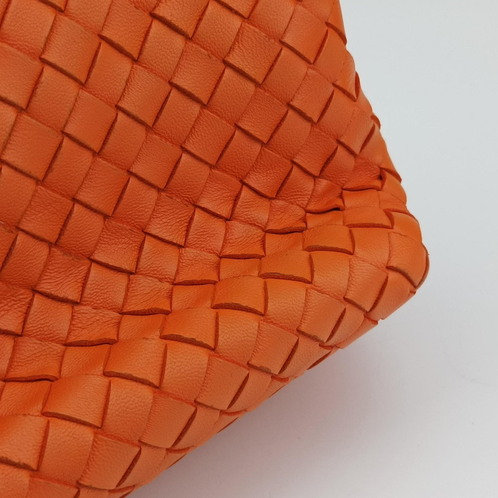 Intrecciato Olimpia Orange lambskin B08467521Iイントレチャート オリンピア オレンジ ラムスキン B08467521I