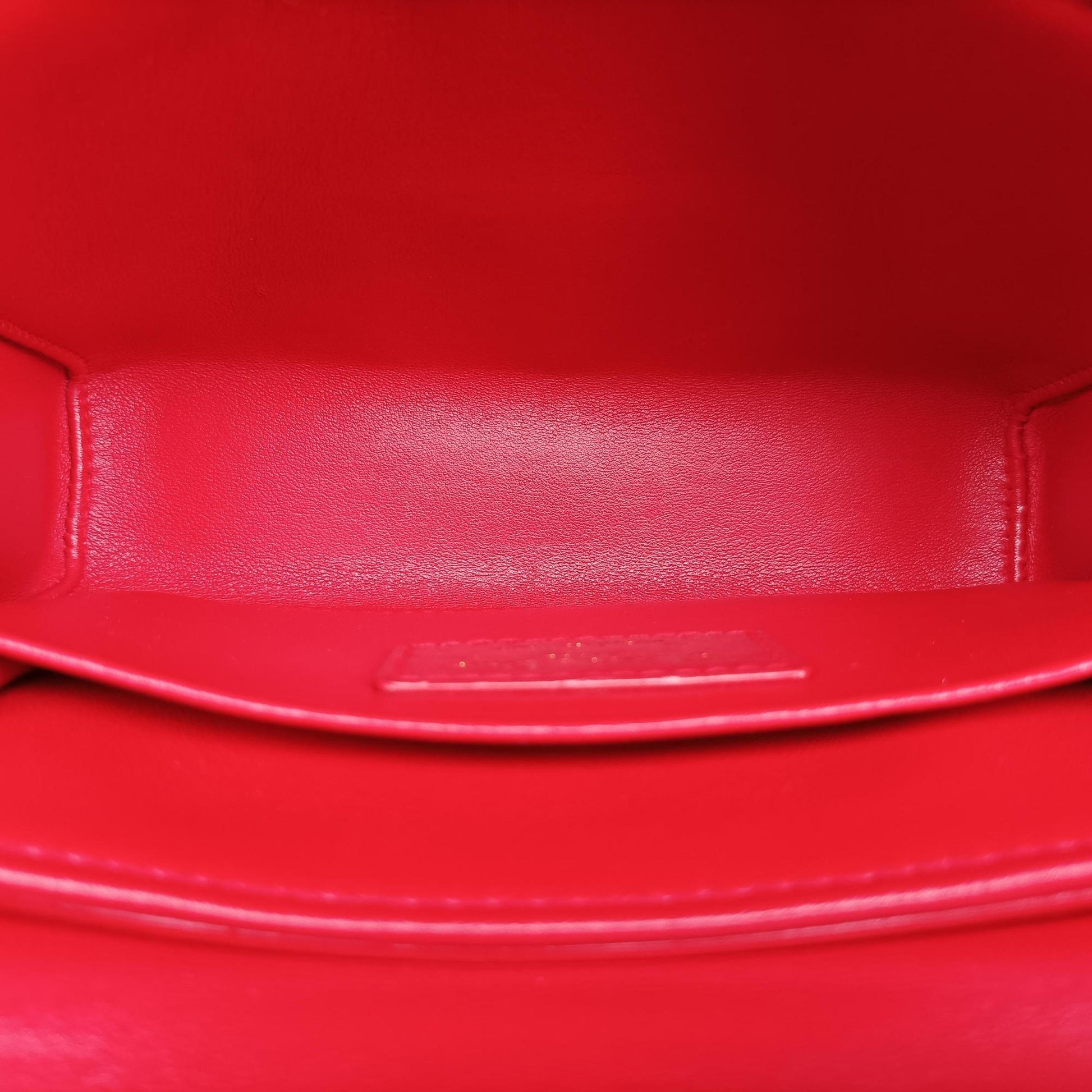 30 MONTAIGNE Red Leather 01-RU-019930モンテーニュ レッド レザー 01-RU-0199