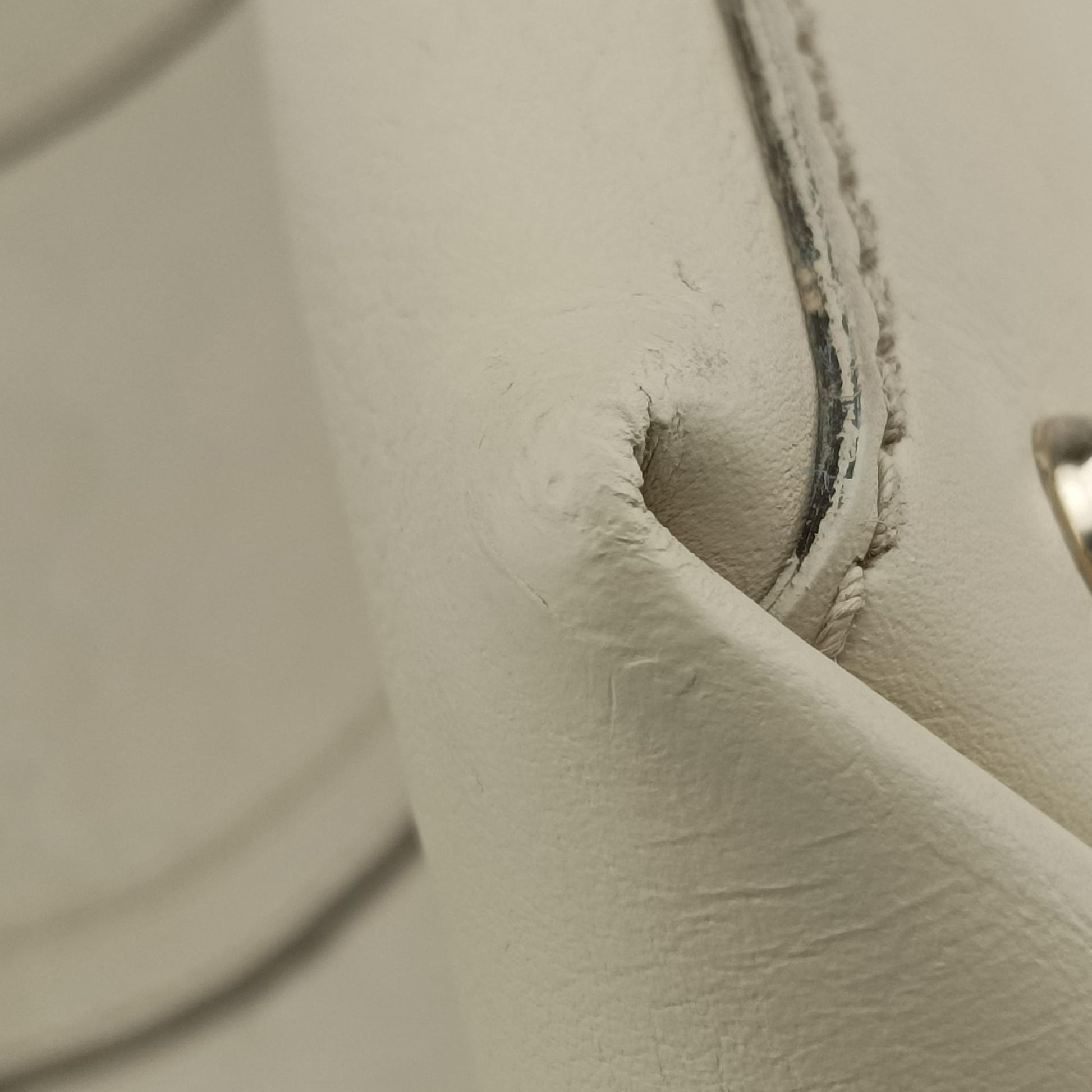 Lovely White Leather 257068 D8804831ラブリー ホワイト レザー 257068 D8804831
