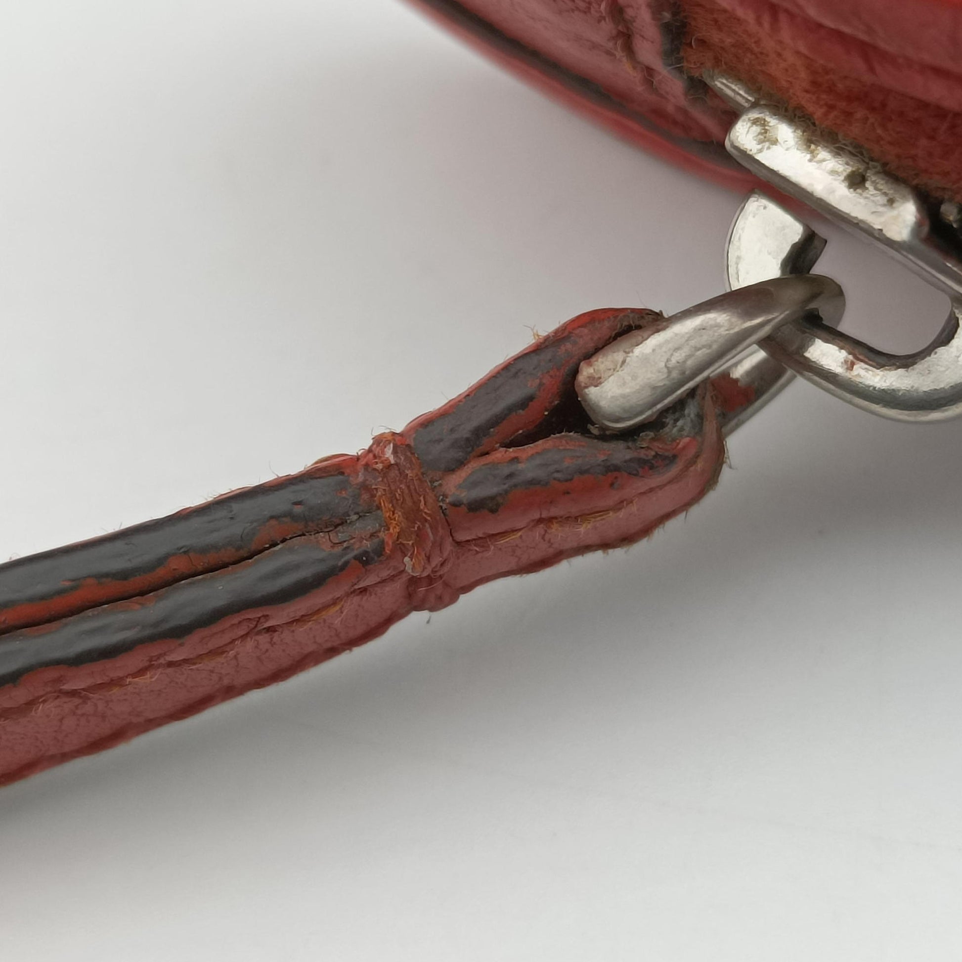 Small By The Way Red Leather 8BL124 8BL124-Z1C 149-2516バイザウェイ レッド レザー 8BL124 8BL124-Z1C 149-2516