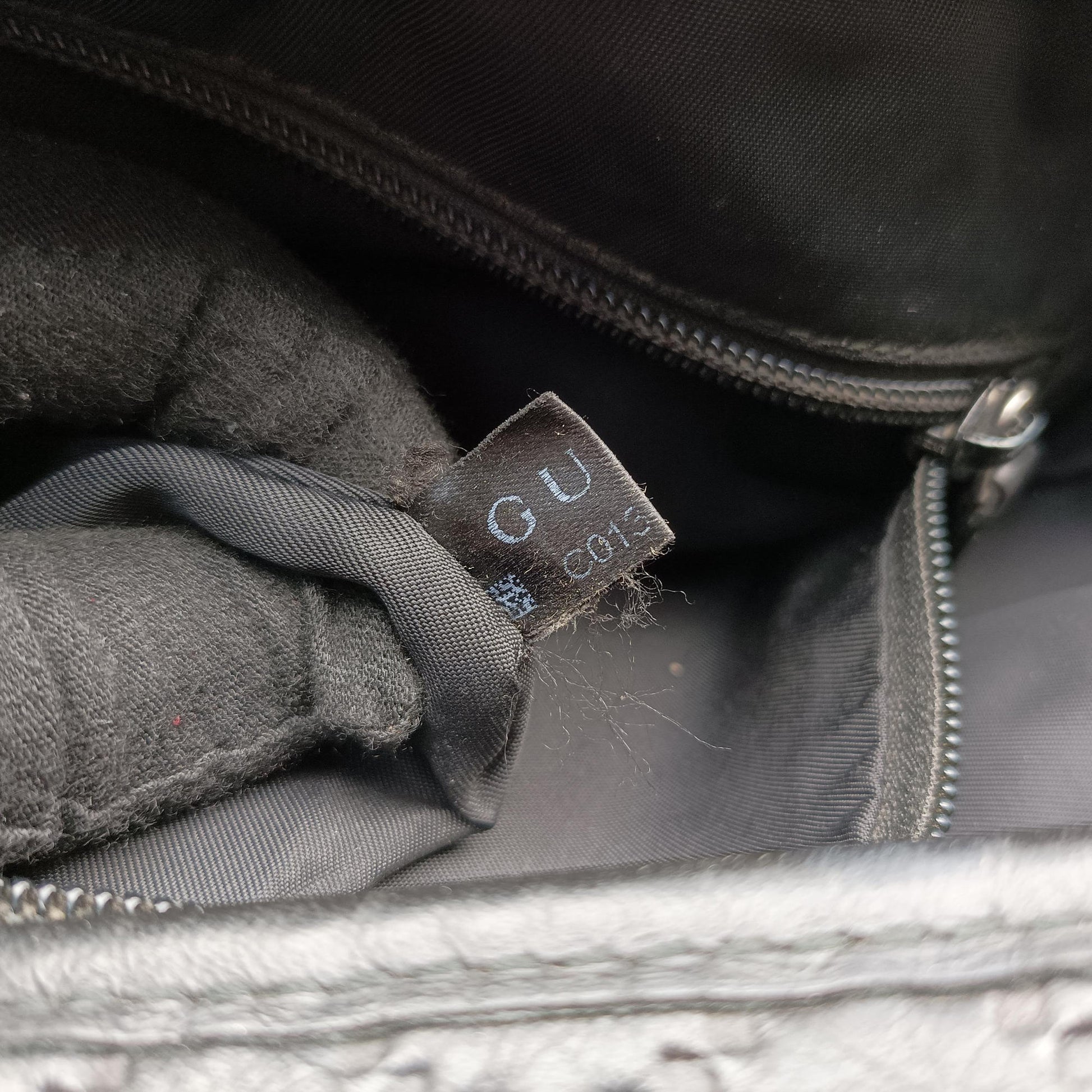 Guccissima Rubber Messenger Black Leather 246067 Lot number unknownグッチシマ ラバー メッセンジャー ブラック レザー 246067 製番不明