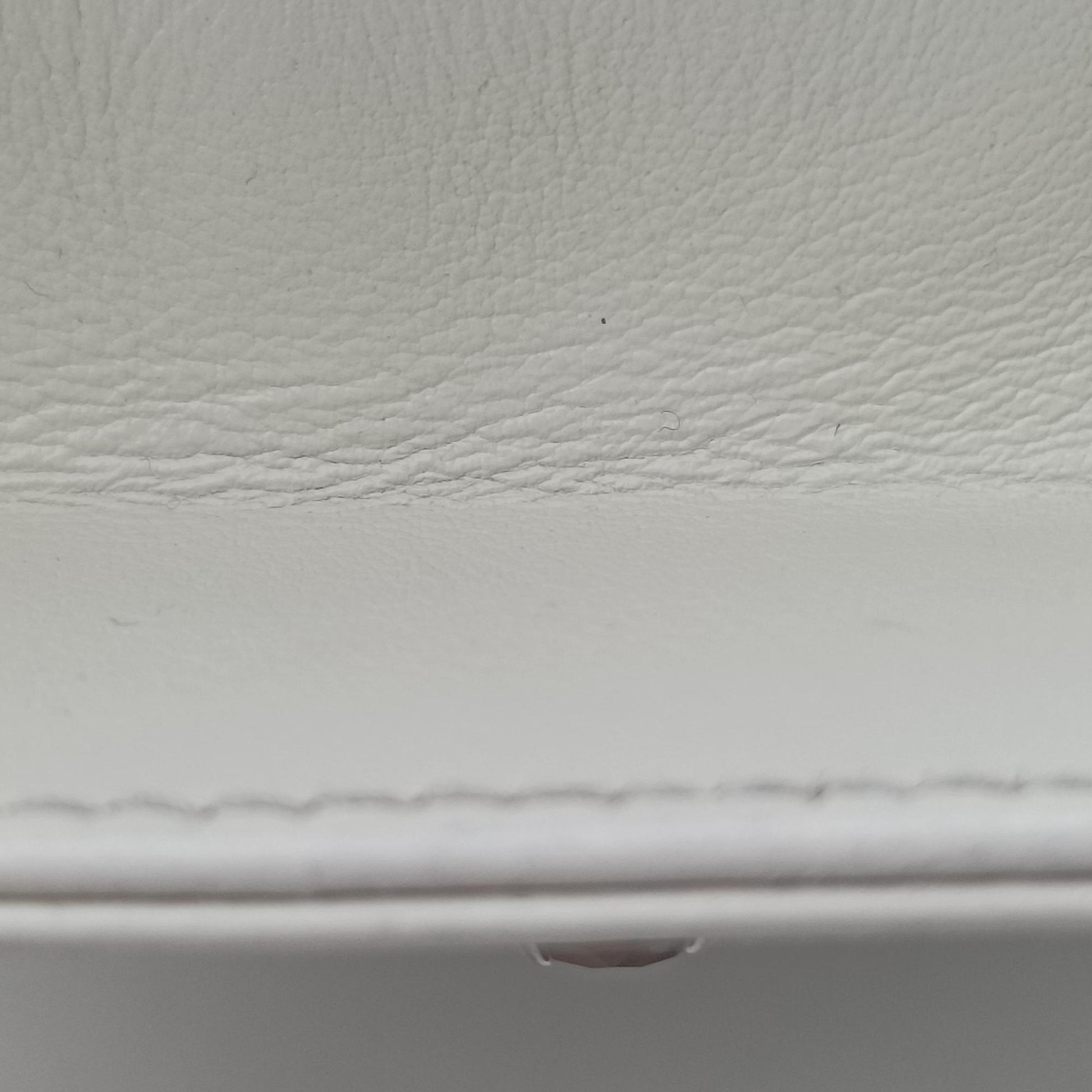 Lady Dior White leather 02-MA-0126レディ ディオール ホワイト レザー 02-MA-0126