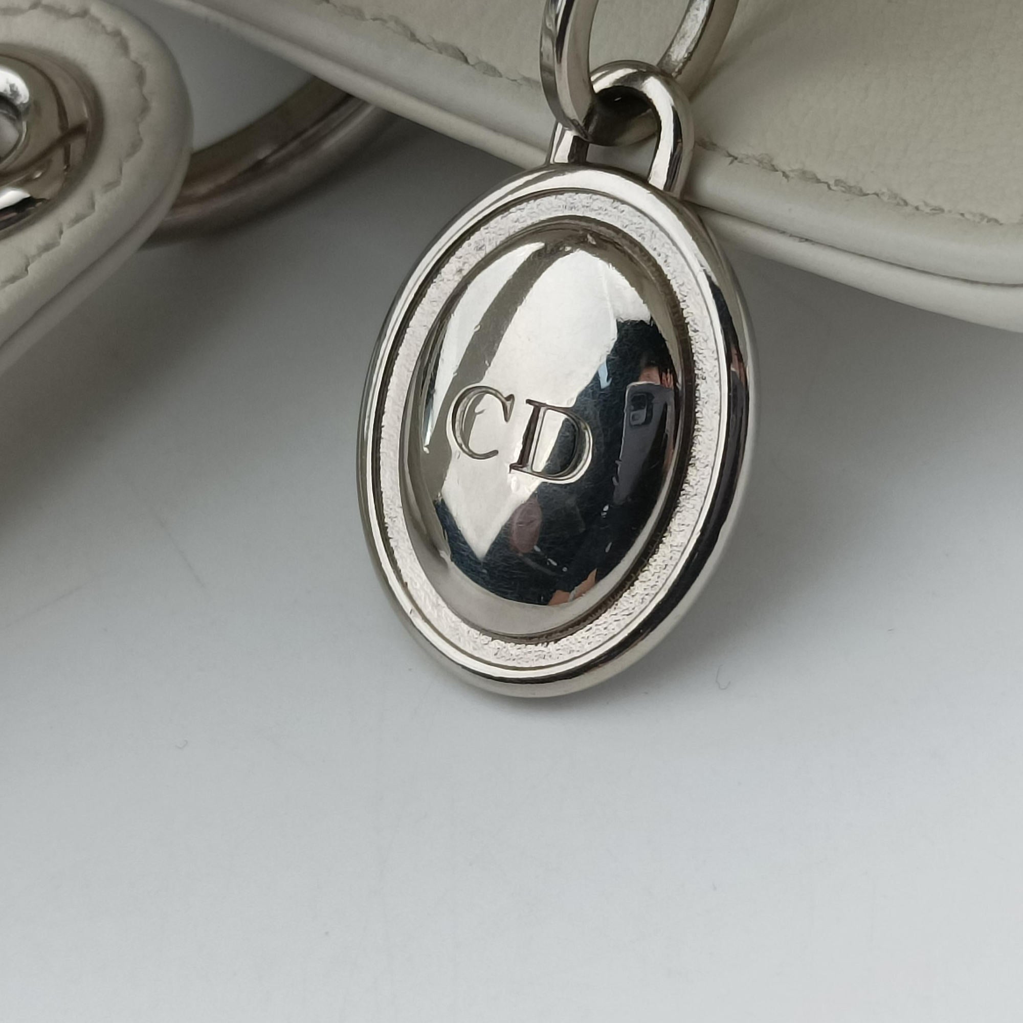 Lady Dior White leather 02-MA-0126レディ ディオール ホワイト レザー 02-MA-0126