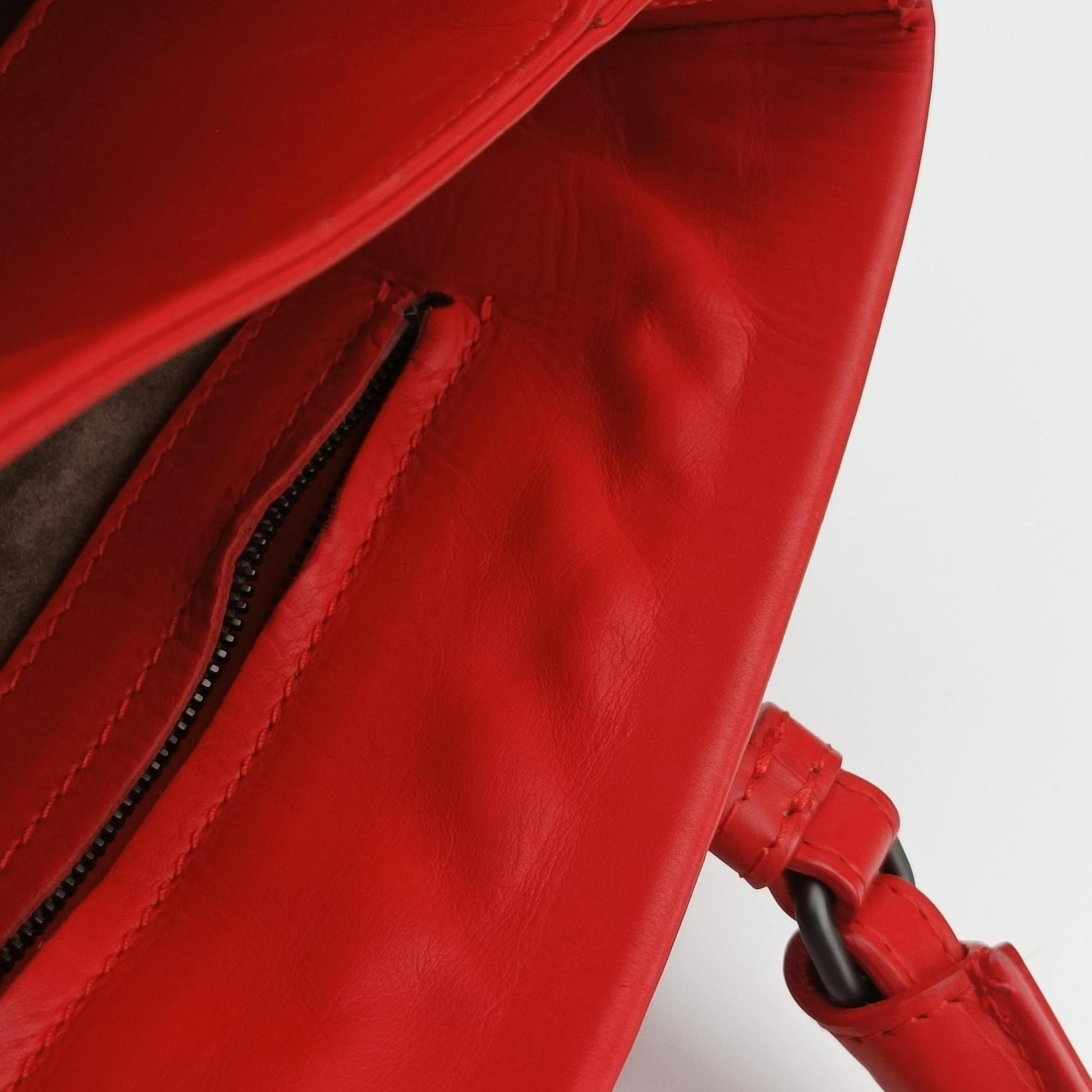 Roma Intrecciato Red lambskin B04886091Aローマ イントレチャート レッド ラムスキン B04886091A