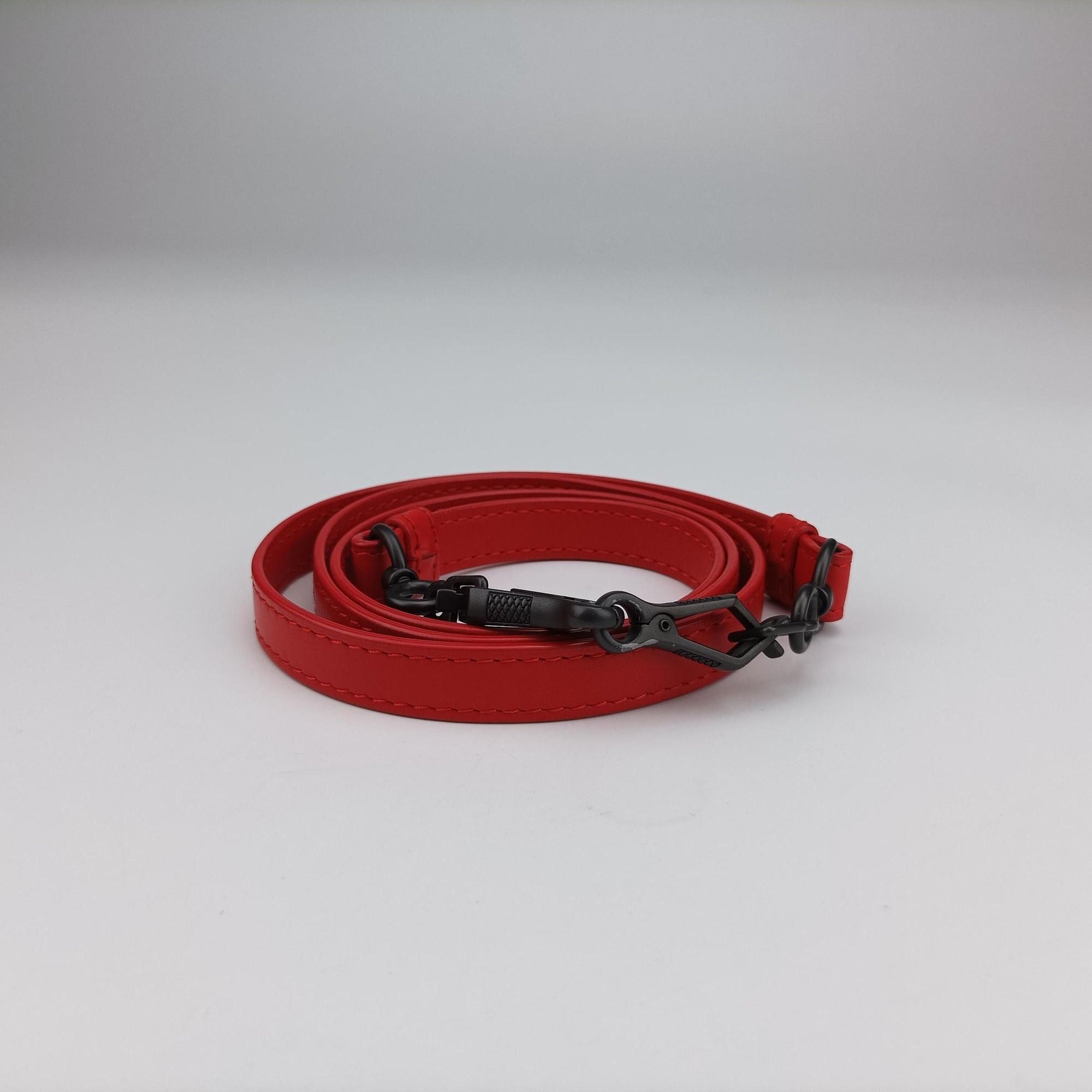 Roma Intrecciato Red lambskin B04886091Aローマ イントレチャート レッド ラムスキン B04886091A