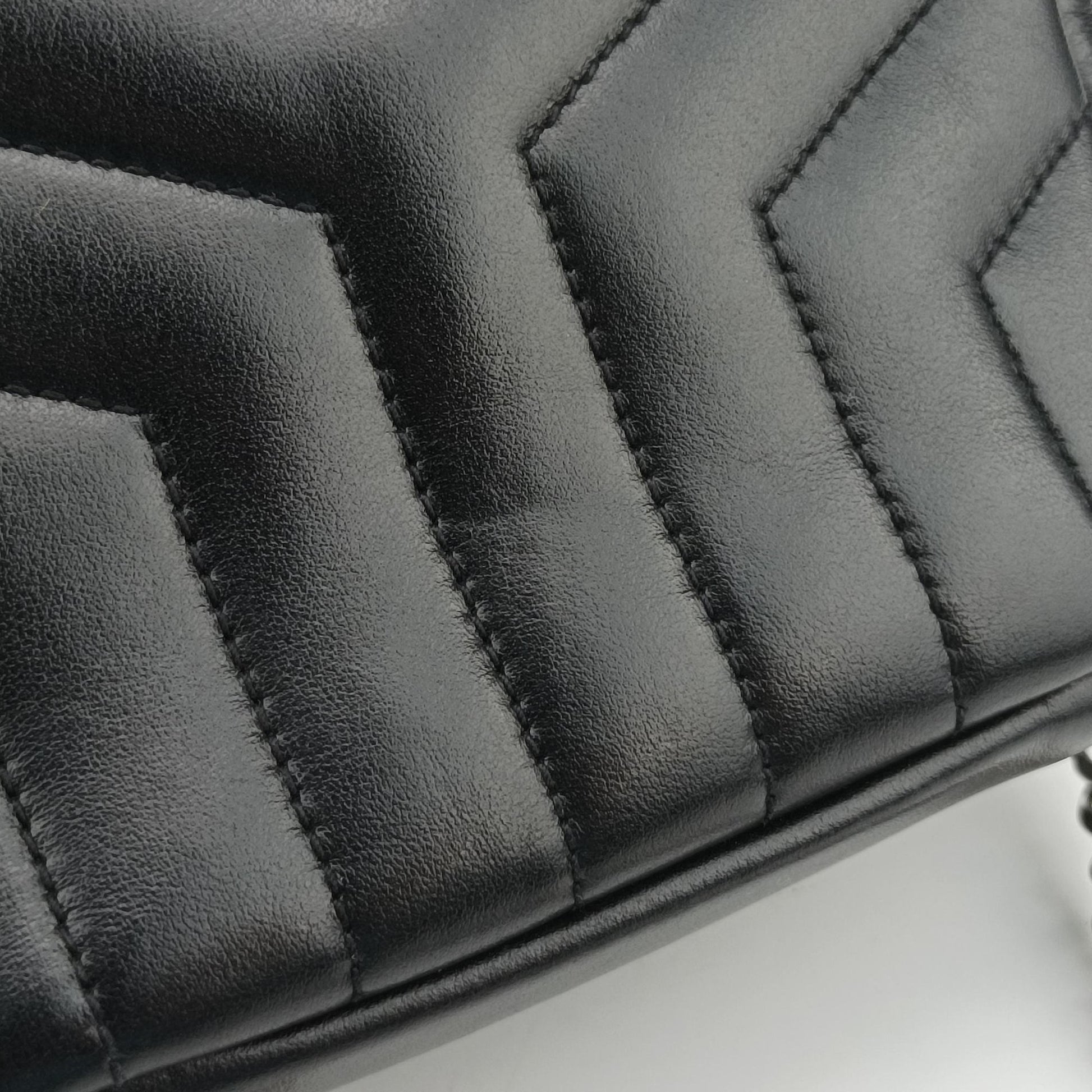 Lou Mini Bag Black Leather 457588 GUE457588.1116ルー ミニバッグ ブラック レザー 457588 GUE457588.1116