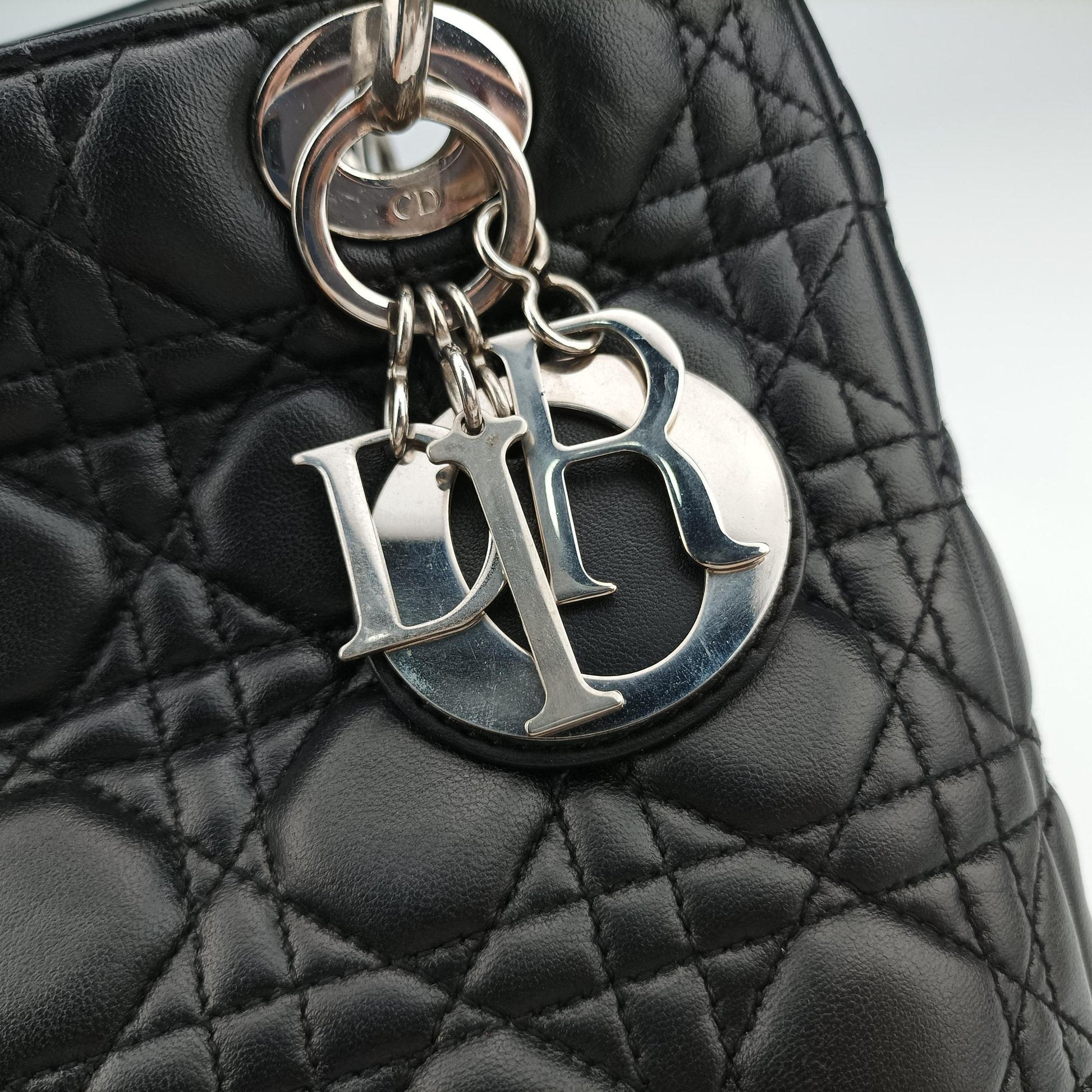 Lady Dior Black lambskin 02-MA-1028レディディオール ブラック ラムスキン 02-MA-1028