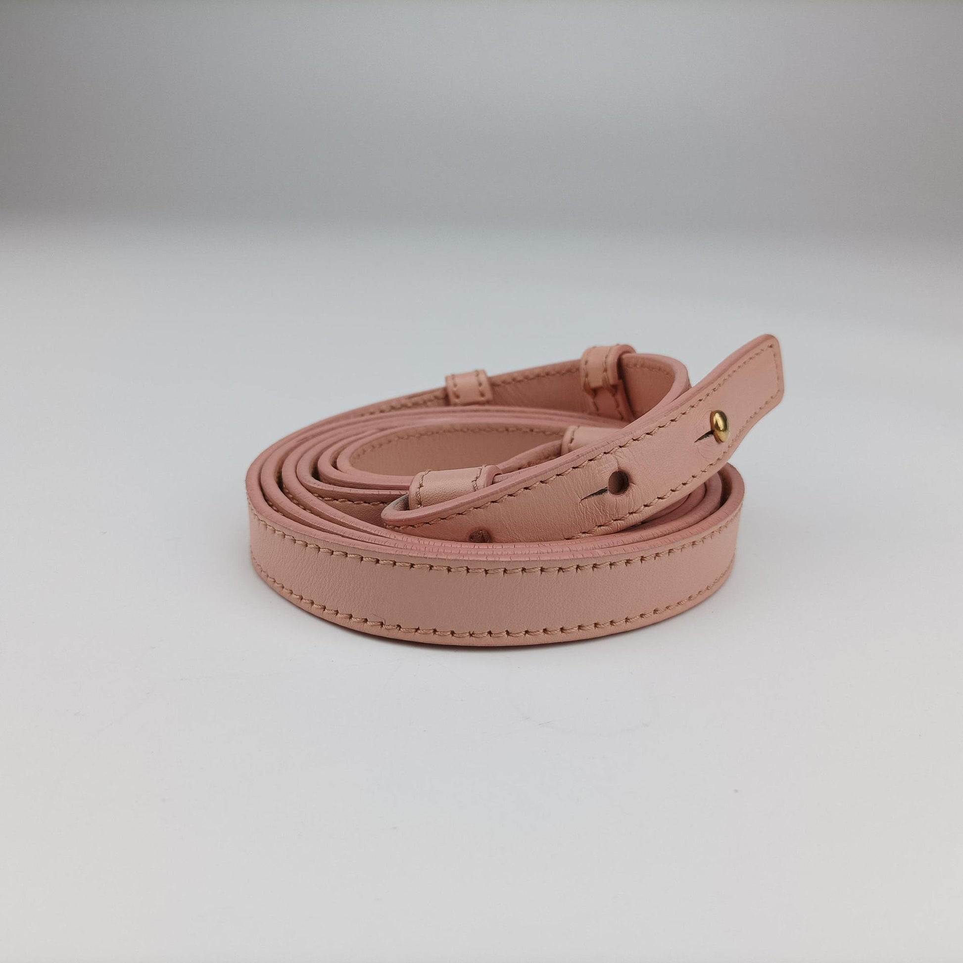 CLASSIC BABY DUFFLE Pink Leather 330958 330958 213317クラシック ベイビーダッフル ピンク レザー 330958 330958 213317