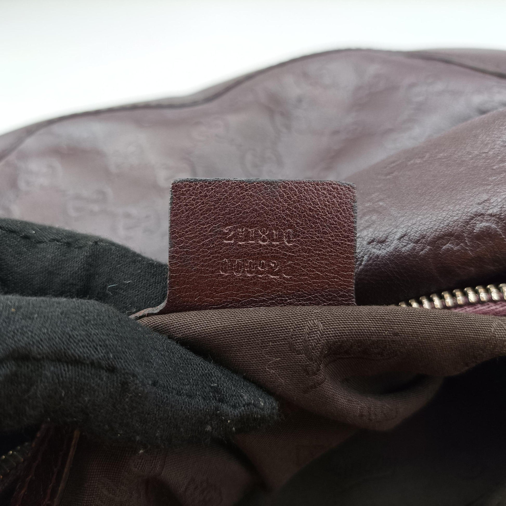 Hobo Guccissima Ebony Leather 211810 B7205061ホーボー グッチシマ エボニー レザー 211810 B7205061