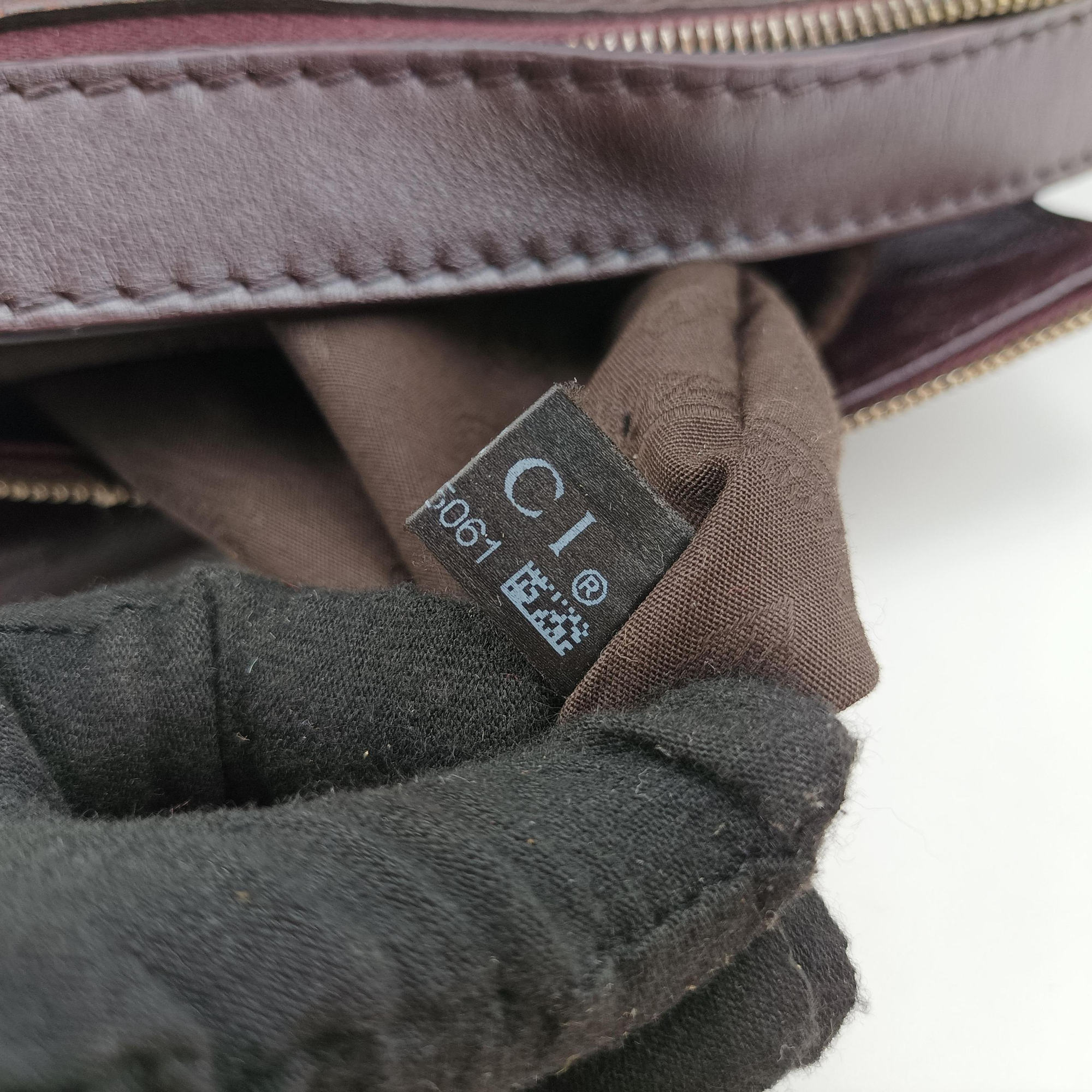 Hobo Guccissima Ebony Leather 211810 B7205061ホーボー グッチシマ エボニー レザー 211810 B7205061