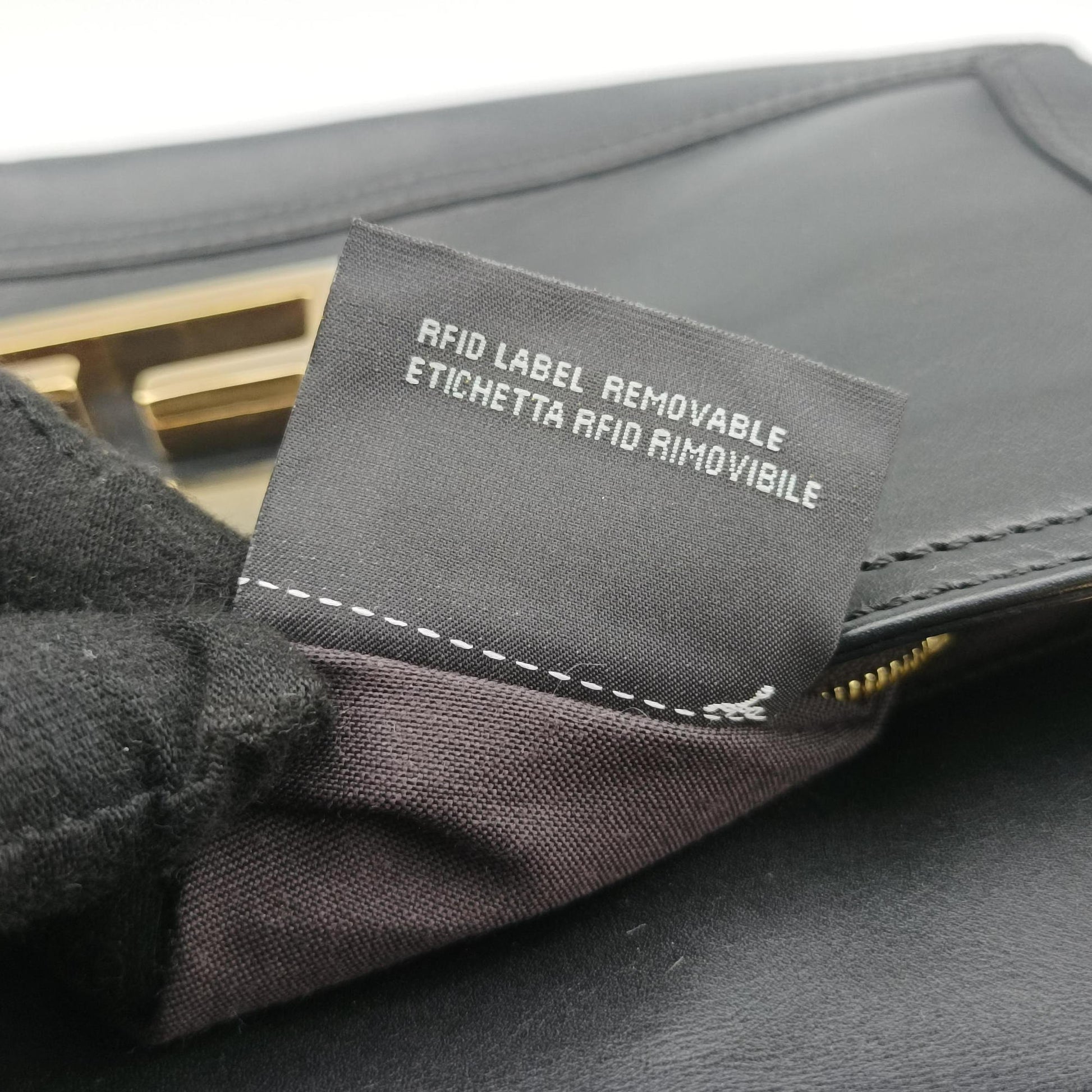 Baguette Chain Flap Black Leather 8BT139 8BT139-A09 128-2566マンマバケット ブラック レザー 8BT139 8BT139-A09 128-2566