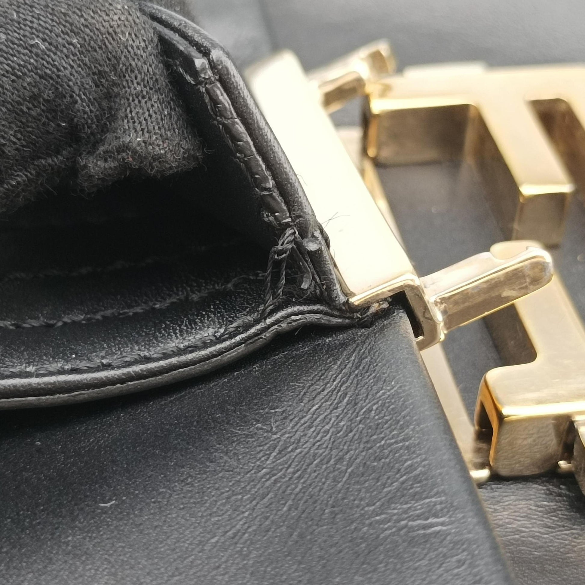 Baguette Chain Flap Black Leather 8BT139 8BT139-A09 128-2566マンマバケット ブラック レザー 8BT139 8BT139-A09 128-2566