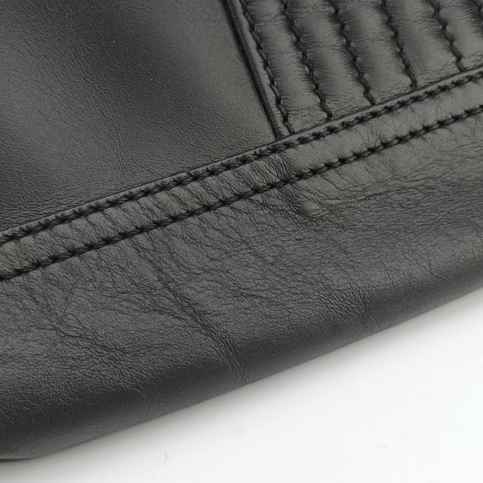 Baguette Chain Flap Black Leather 8BT139 8BT139-A09 128-2566マンマバケット ブラック レザー 8BT139 8BT139-A09 128-2566