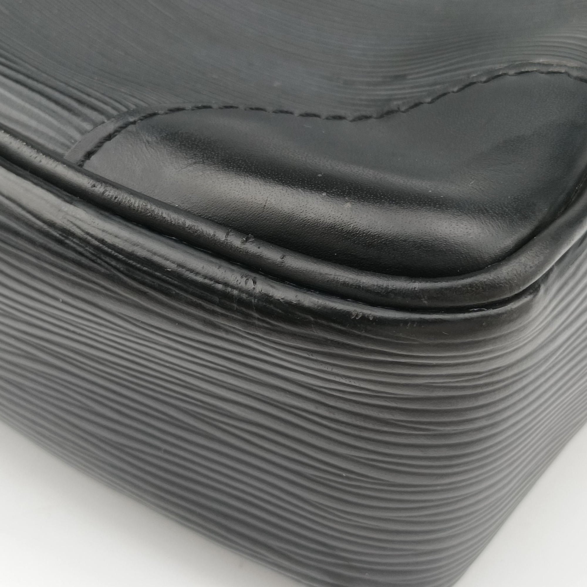 Porto Document Voyage Noir Epi M59162 BA5105ポルトドキュメントボヤージュ ノワール エピ M59162 BA5105