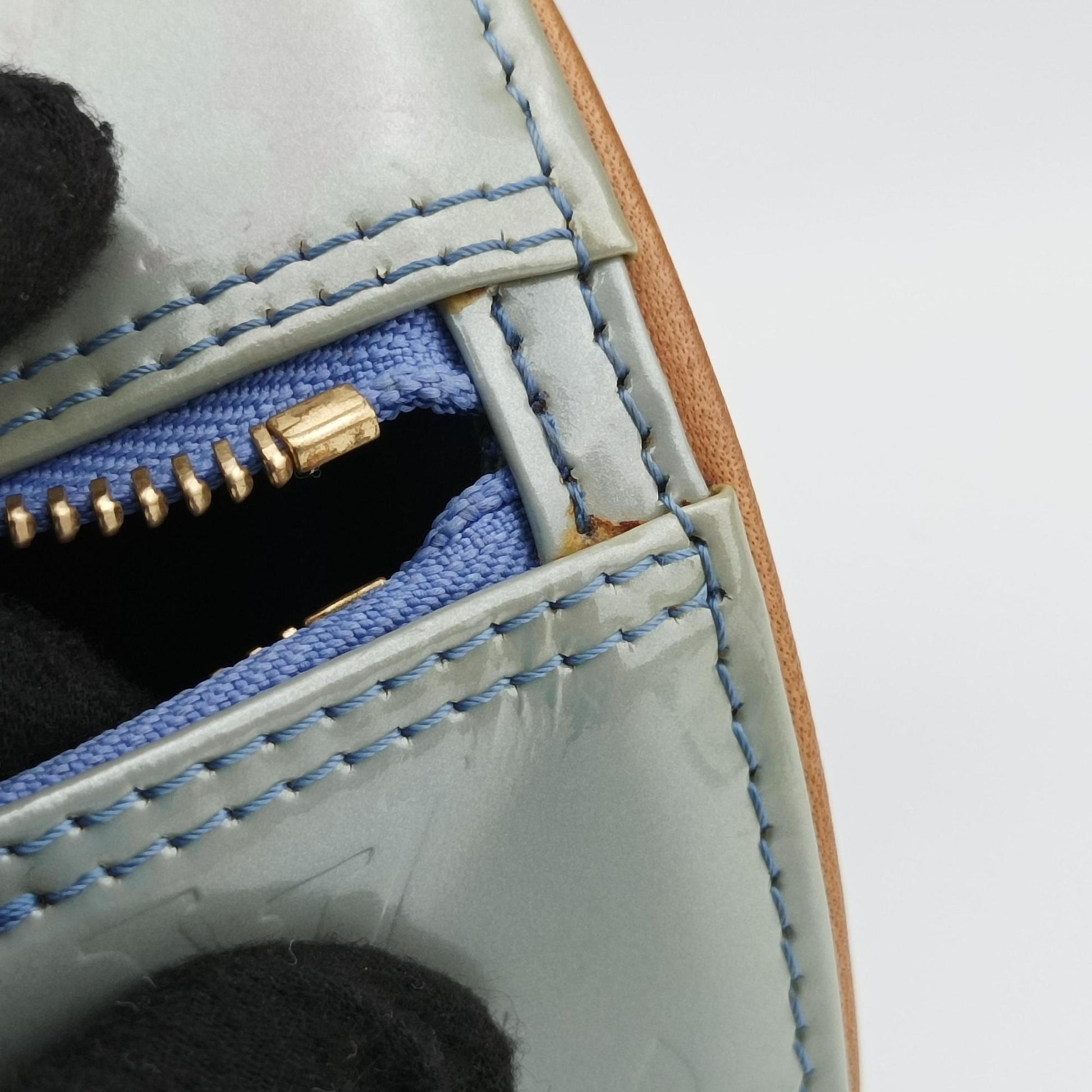 Bedford Blue Vernis M91233 VI1012ベッドフォード 　 ラヴァンド ヴェルニ M91233 VI1012