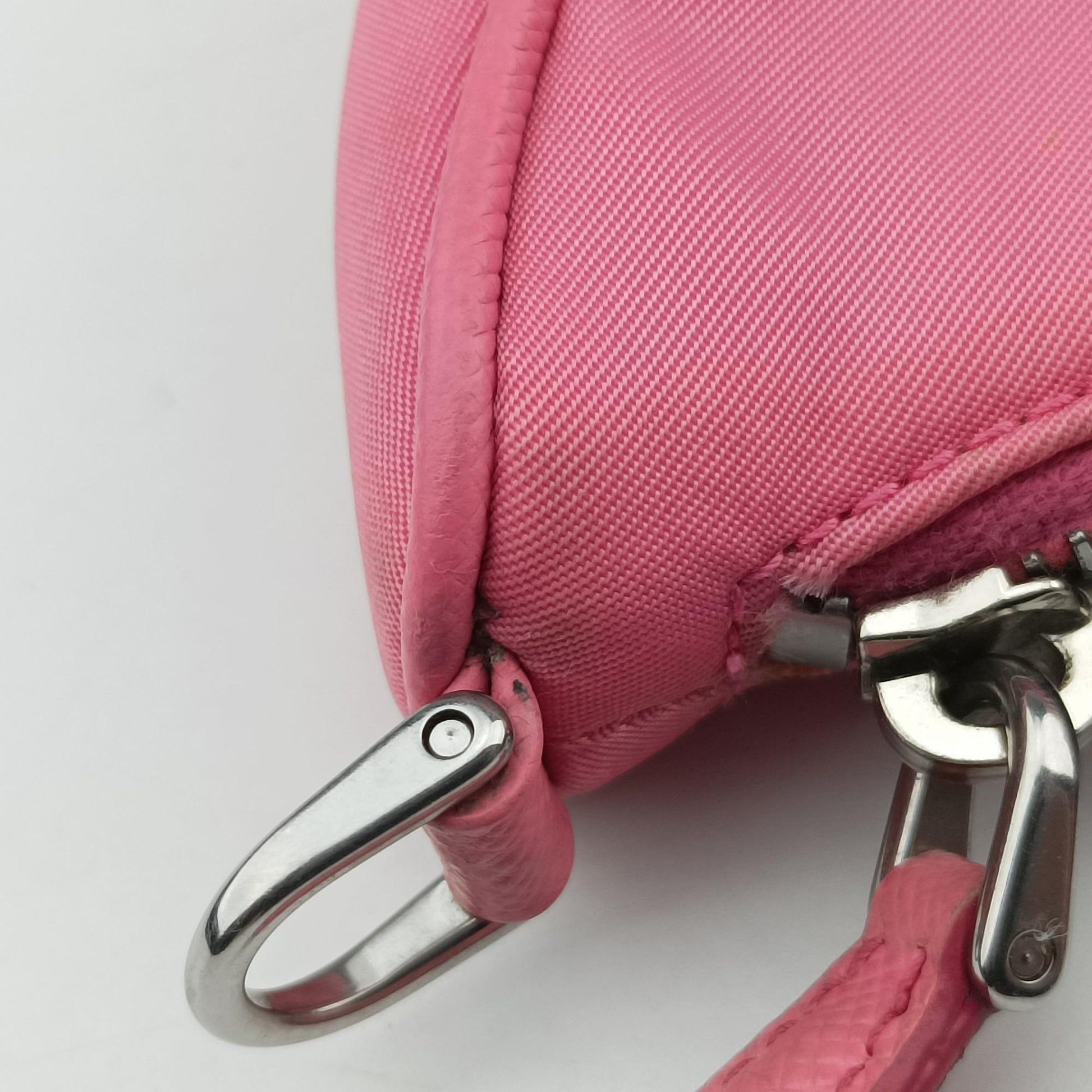 Re-Edition 2005 Nylon Mini Pink nylon 1TT122 42リエディション2005ナイロンミニ ピンク ナイロン 1TT122 42