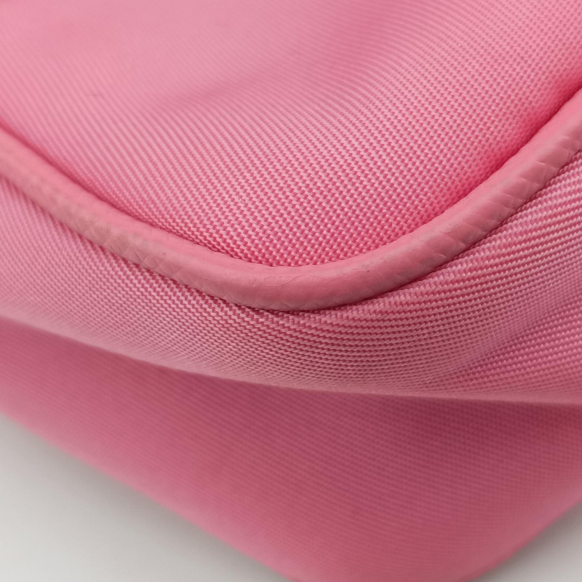 Re-Edition 2005 Nylon Mini Pink nylon 1TT122 42リエディション2005ナイロンミニ ピンク ナイロン 1TT122 42