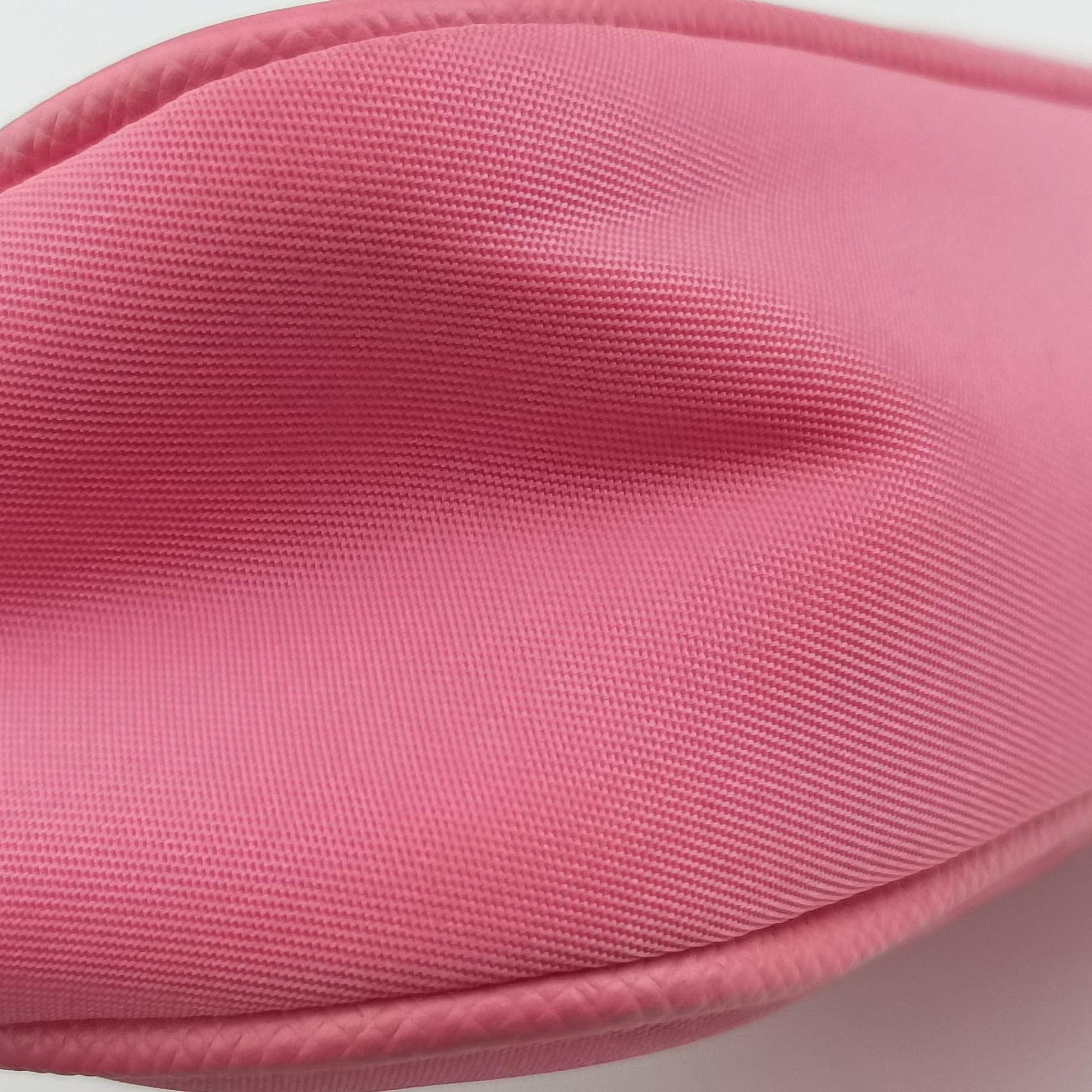 Re-Edition 2005 Nylon Mini Pink nylon 1TT122 42リエディション2005ナイロンミニ ピンク ナイロン 1TT122 42