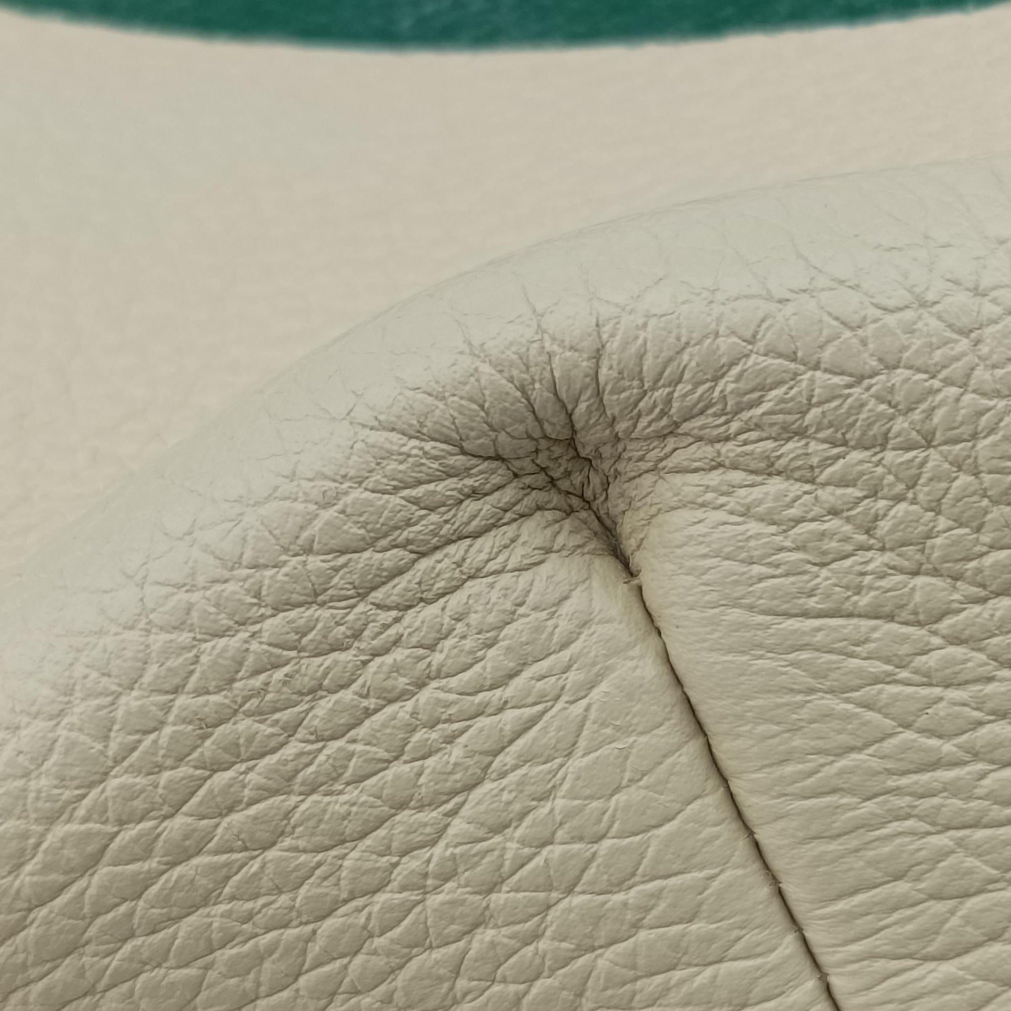 Gucci Print White Leather 530412 G031429336グッチプリント ホワイト レザー 530412 G031429336