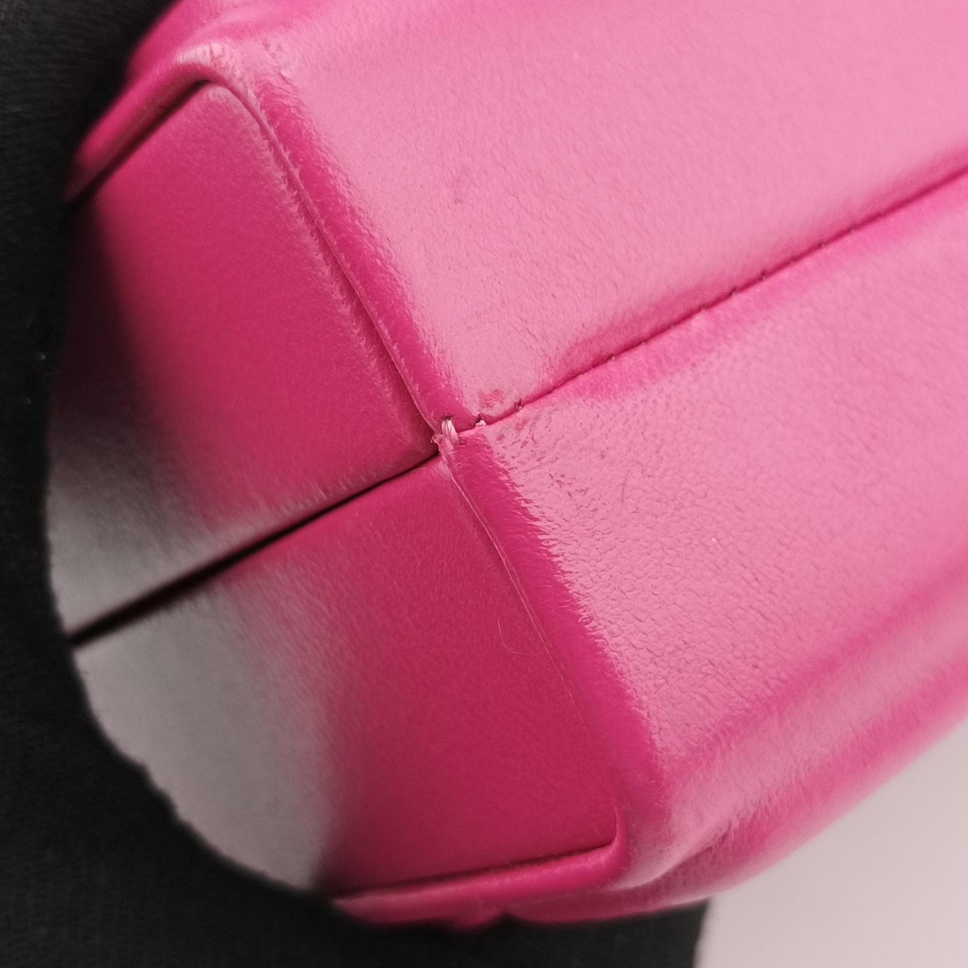 Chocolate Bar Fuchsia Pink  lambskin A94482 23642967チョコバー フューシャピンク ラムスキン A94482 23642967