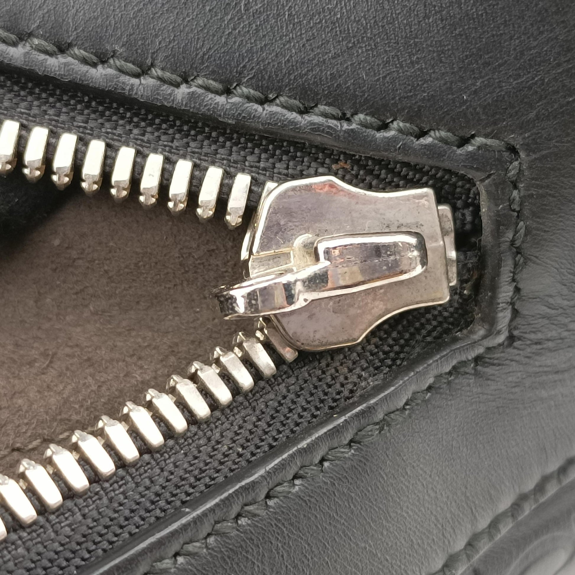 Signature Black Leather 428041 A019486321シグネチャー ブラック レザー 428041 A019486321