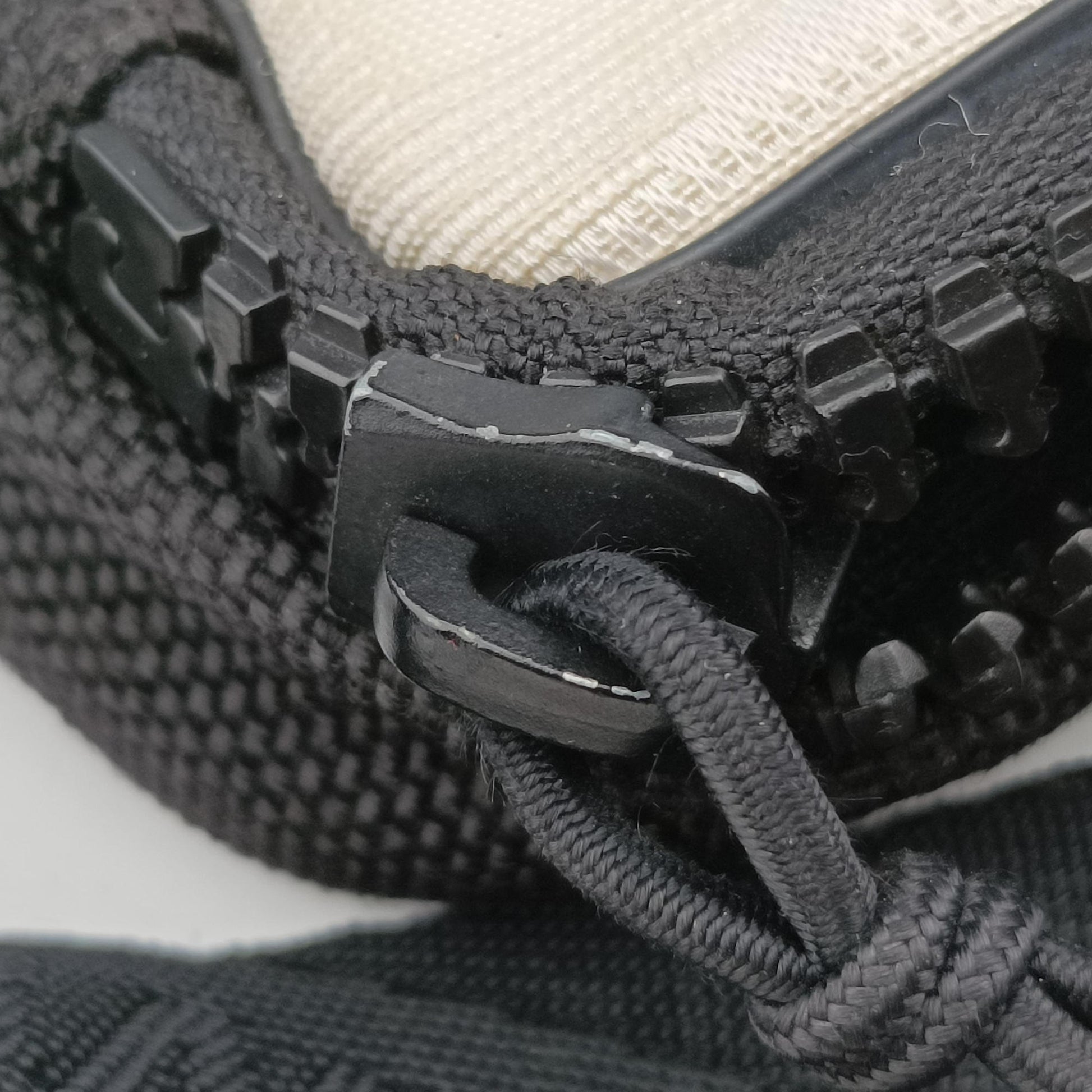 Sport Line Off-White × Black × Grey Nylon × Rubber Trims A22059 8259072スポーツライン オフホワイト × ブラック ナイロン × ラバー A22059 8259072