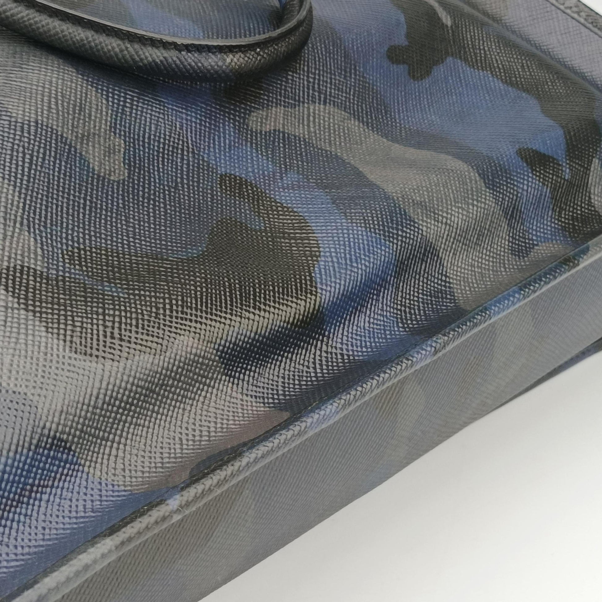 business bag briefcase Navy Camouflage SAFFIANO Leather 2VE365 64ビジネスバッグ ブリーフケース ブルーカモフラ サフィアーノレザー 2VE365 64