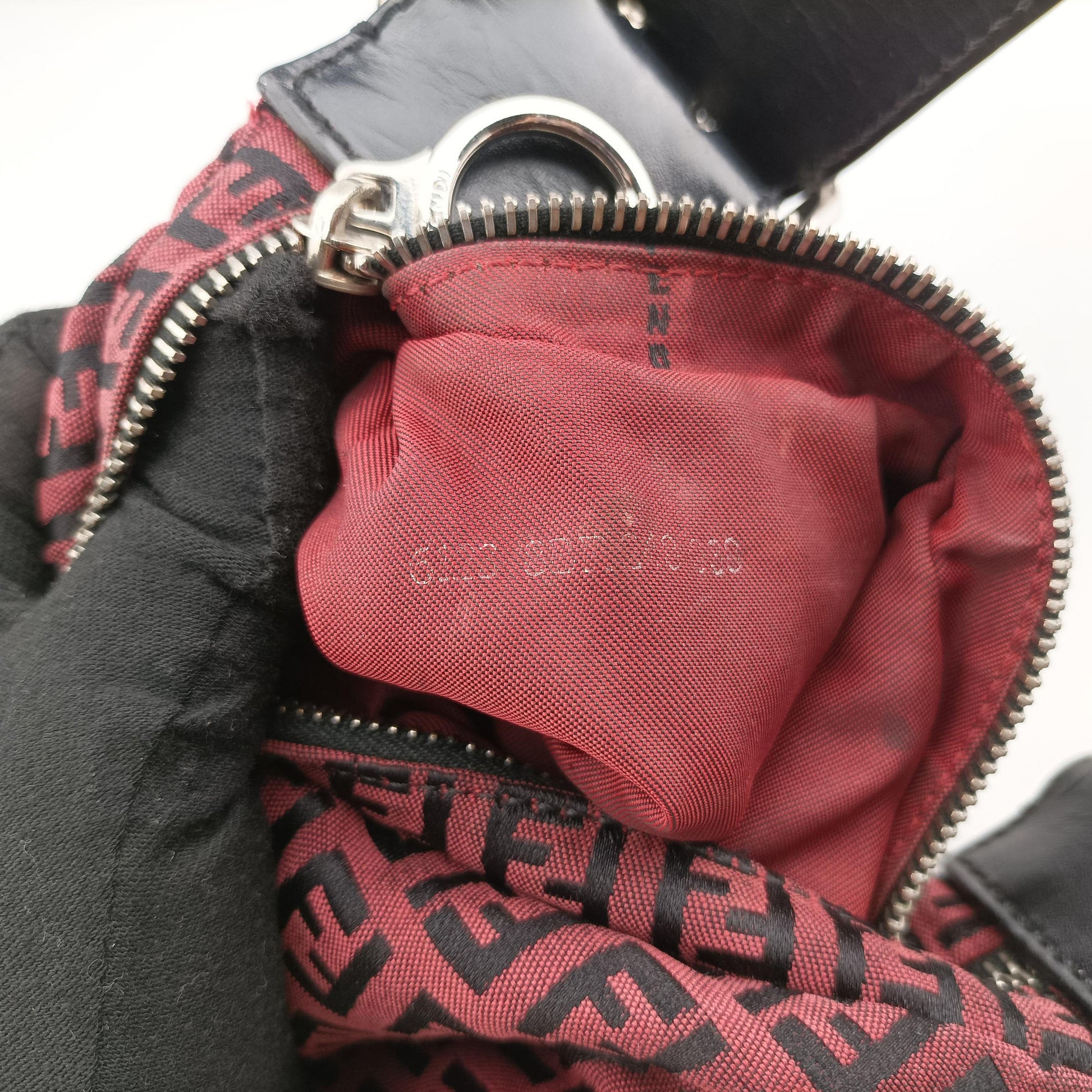 Oyster Zucchino Bordeaux × Black Jacquard Canvas × Leather 831660 Lot number unknownオイスター ズッキーニ ボルドー × ブラック ジャガードキャンバス × レザー 831660 製番不明