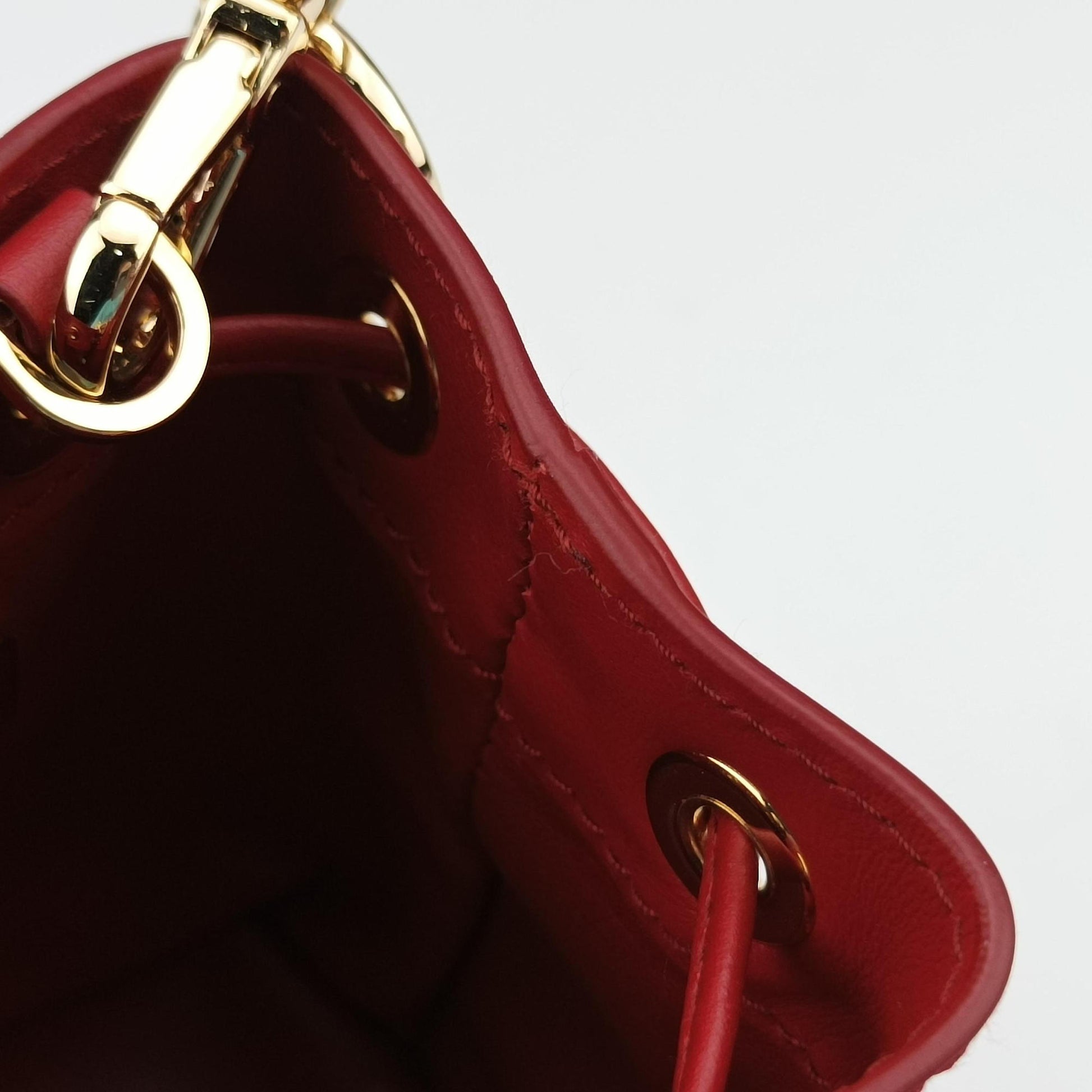 Mini Drawstring Red Enamel 1NR016 42巾着型 ミニ レッド エナメル 1NR016 42