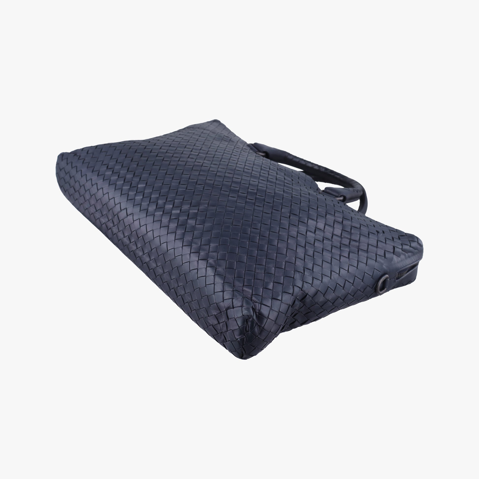 Intrecciato Briefcase Navy lambskin B05100682Rイントレチャート ブリーフケース ネイビー ラムスキン B05100682R