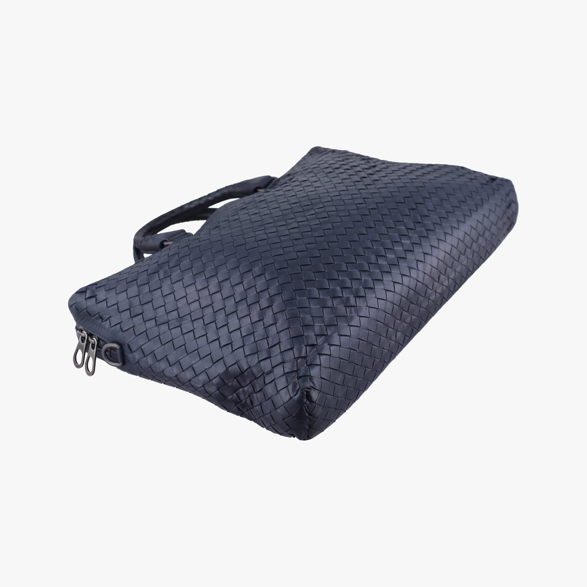 Intrecciato Briefcase Navy lambskin B05100682Rイントレチャート ブリーフケース ネイビー ラムスキン B05100682R