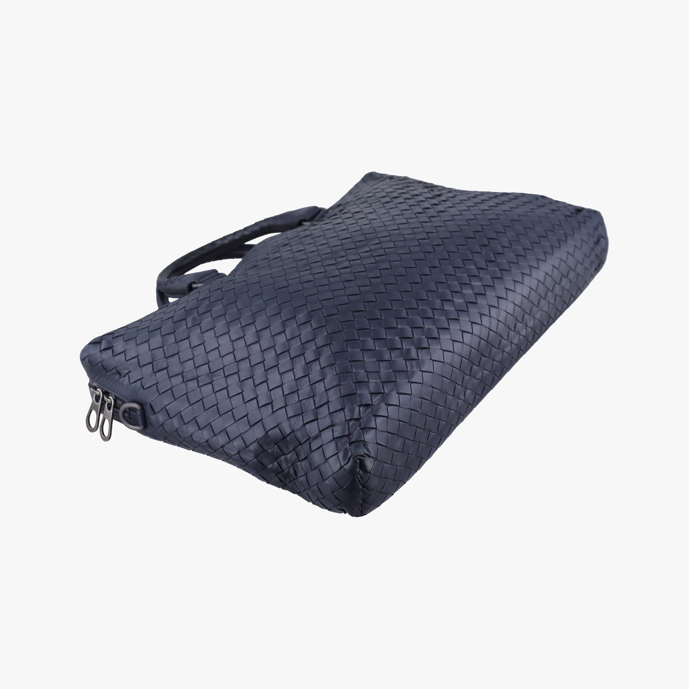 Intrecciato Briefcase Navy lambskin B05100682Rイントレチャート ブリーフケース ネイビー ラムスキン B05100682R