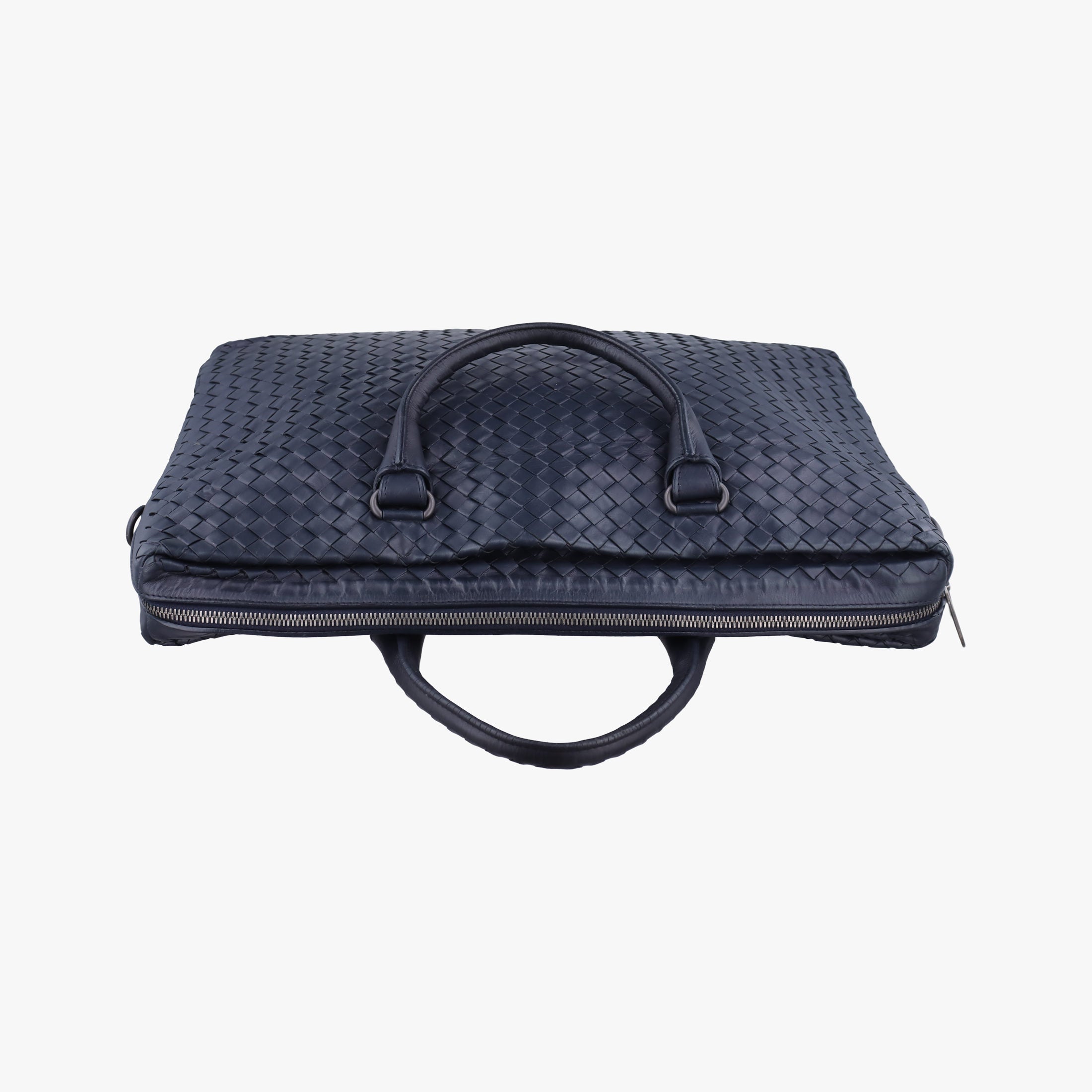 Intrecciato Briefcase Navy lambskin B05100682Rイントレチャート ブリーフケース ネイビー ラムスキン B05100682R