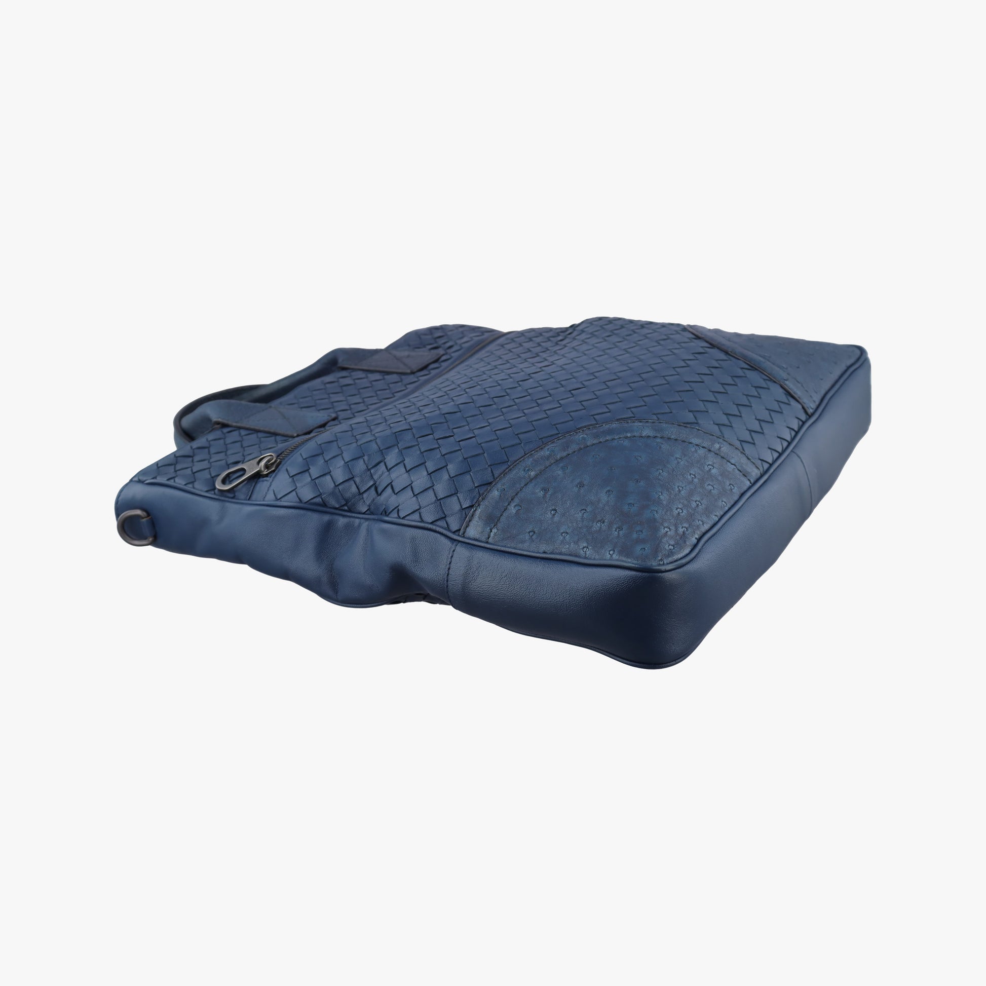 Intrecciato Navy Lambskin × Ostrich Leather B06396423Lイントレチャート ネイビー ラムスキン × オーストリッチ B06396423L