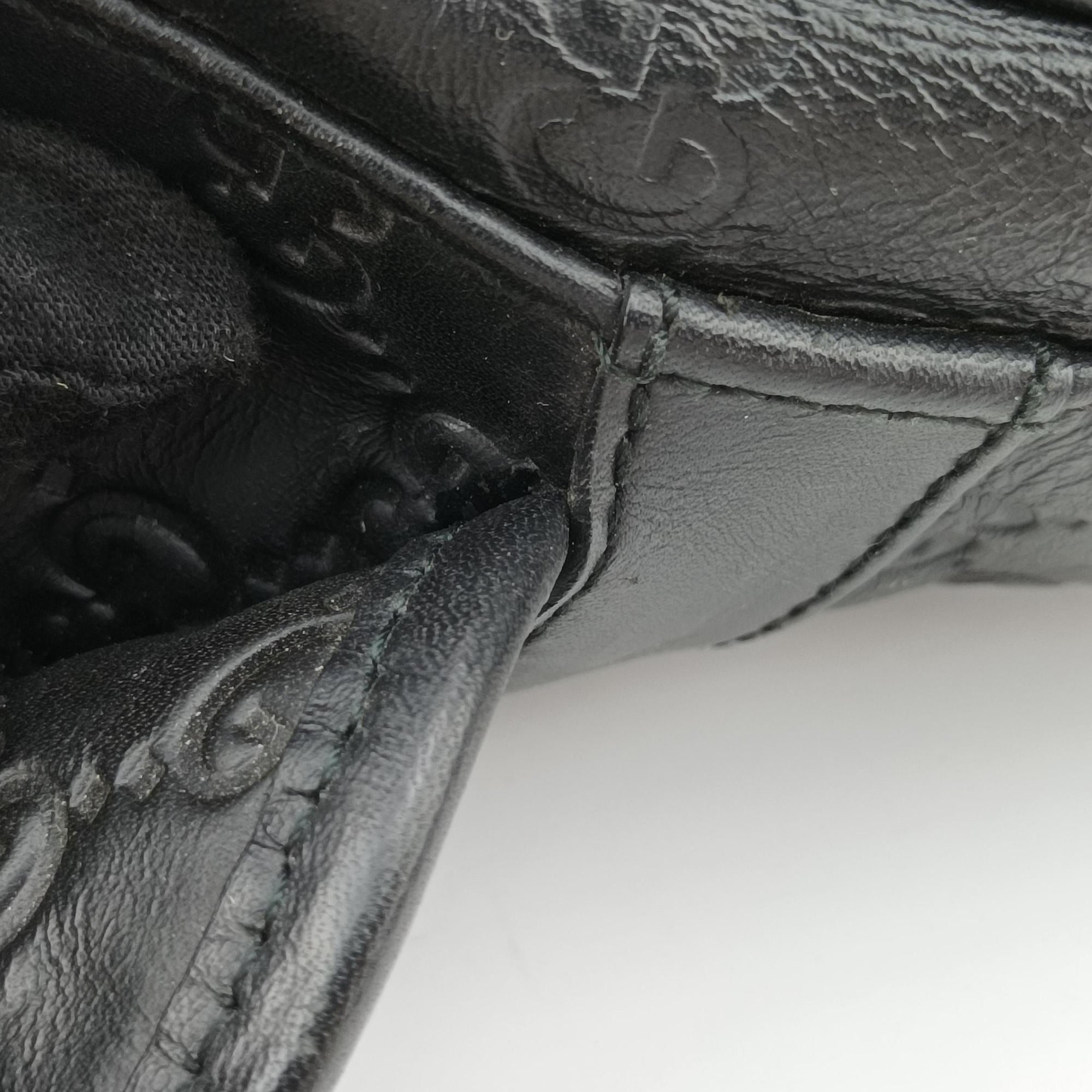 Guccissima Messenger Black Leather 246067 A012356718グッチシマ メッセンジャー ブラック レザー 246067 A012356718