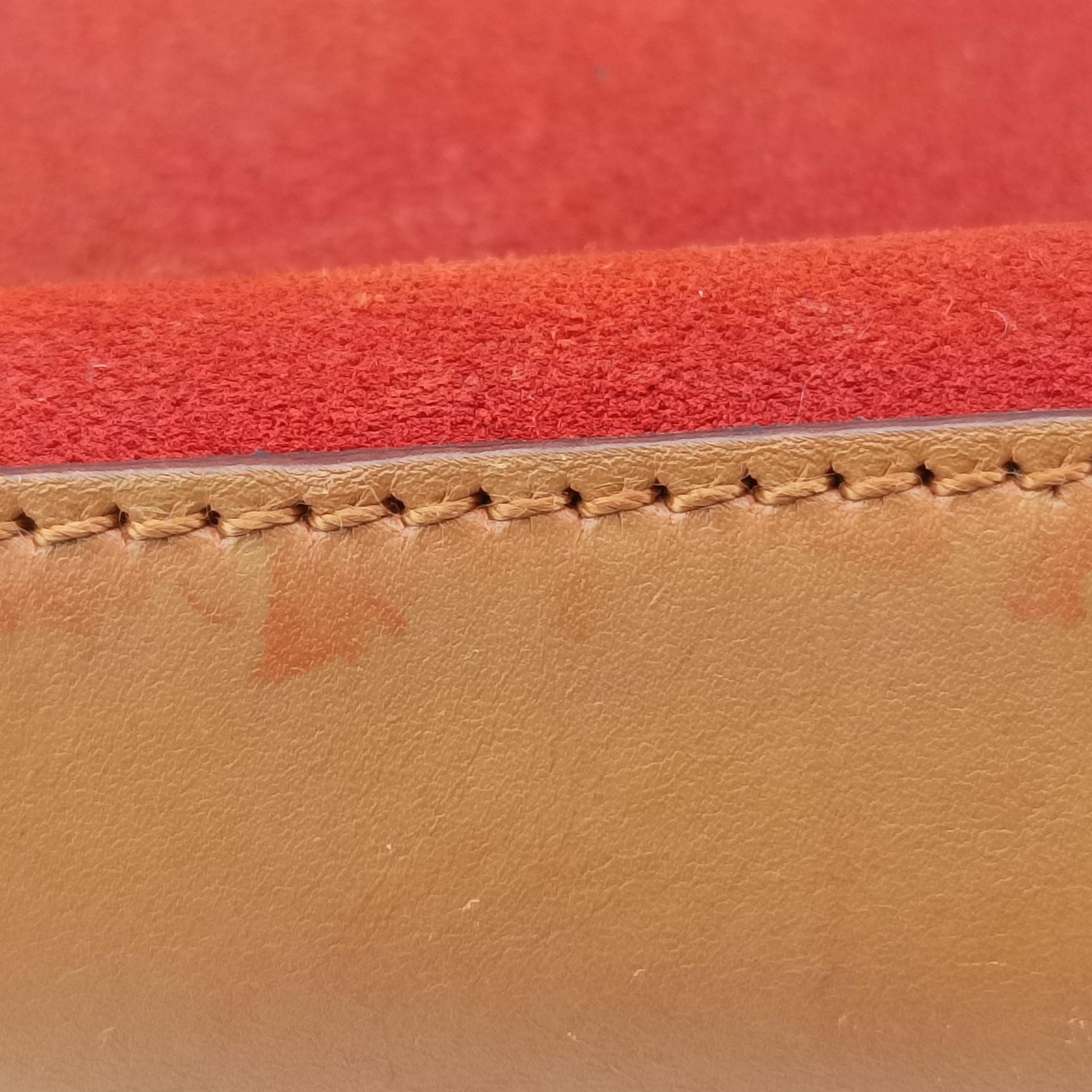 Hobo Red Suede 001.38 ホーボー レッド スエード 001.38 
