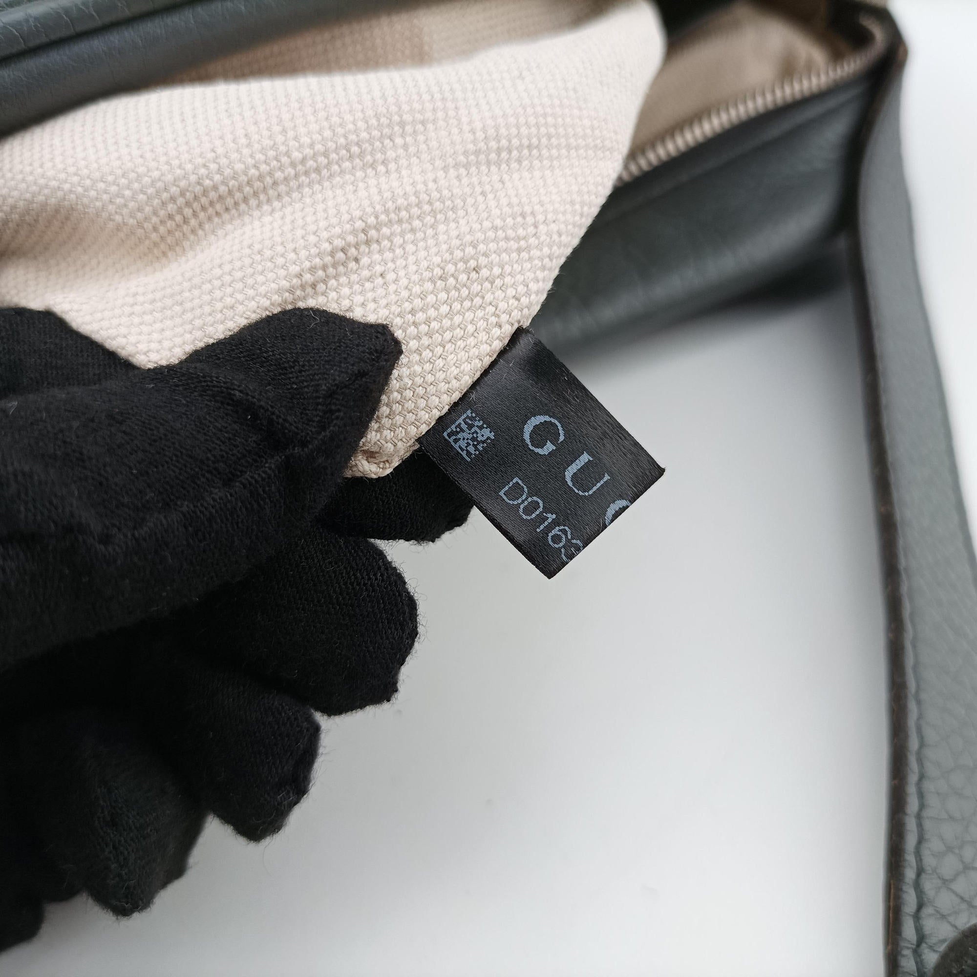 Interlocking G Logo Soho Messenger Grey Leather 337084 D016330716インターロッキングG ソーホー メッセンジャー グレー レザー 337084 D016330716