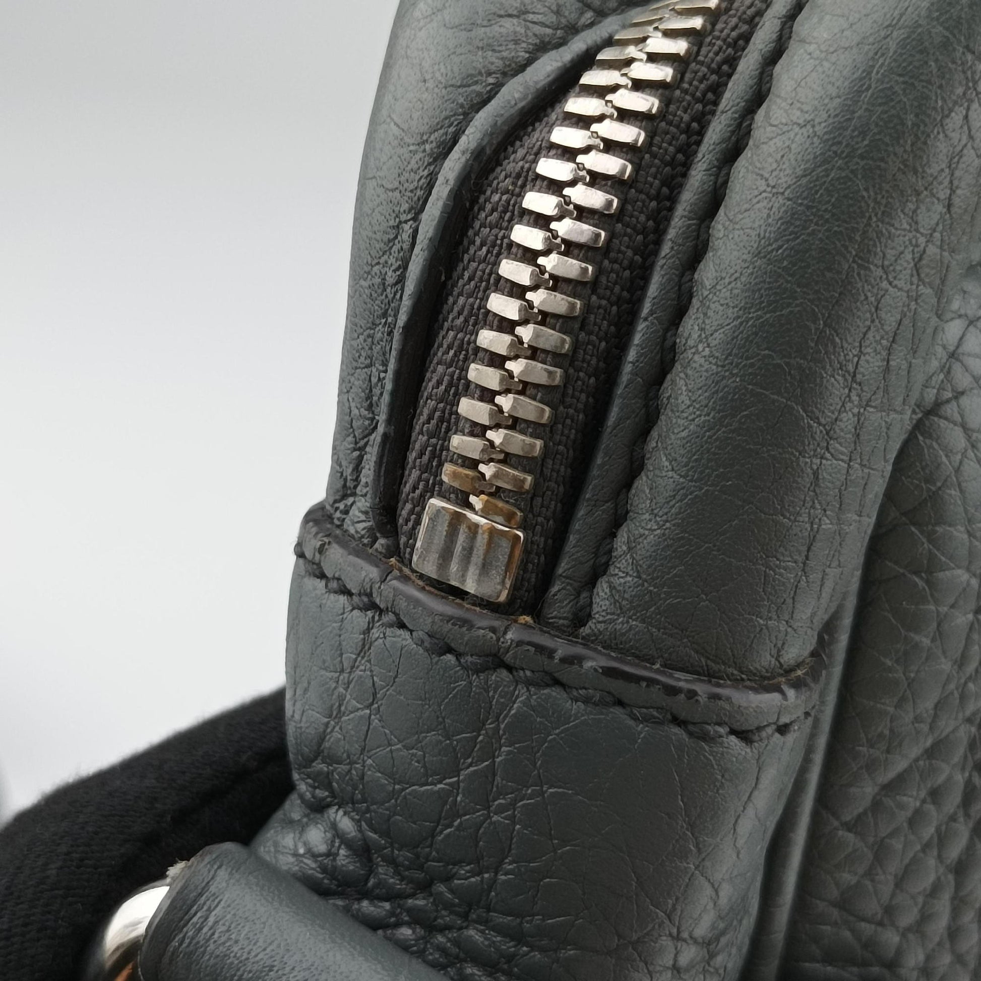 Interlocking G Logo Soho Messenger Grey Leather 337084 D016330716インターロッキングG ソーホー メッセンジャー グレー レザー 337084 D016330716