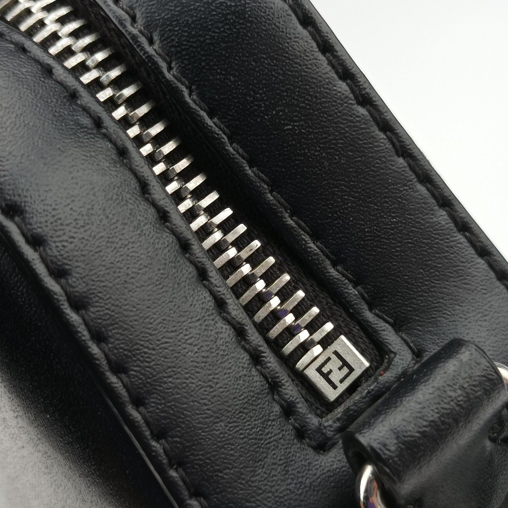 Camera case Brown × Black × Red PVC Coated Canvas × Leather 7M0286 7M0286 A9XS 208-0897キャム ブラウン × ブラック × レッド PVCコーティングキャンバス × レザー 7M0286 7M0286 A9XS 208-0897