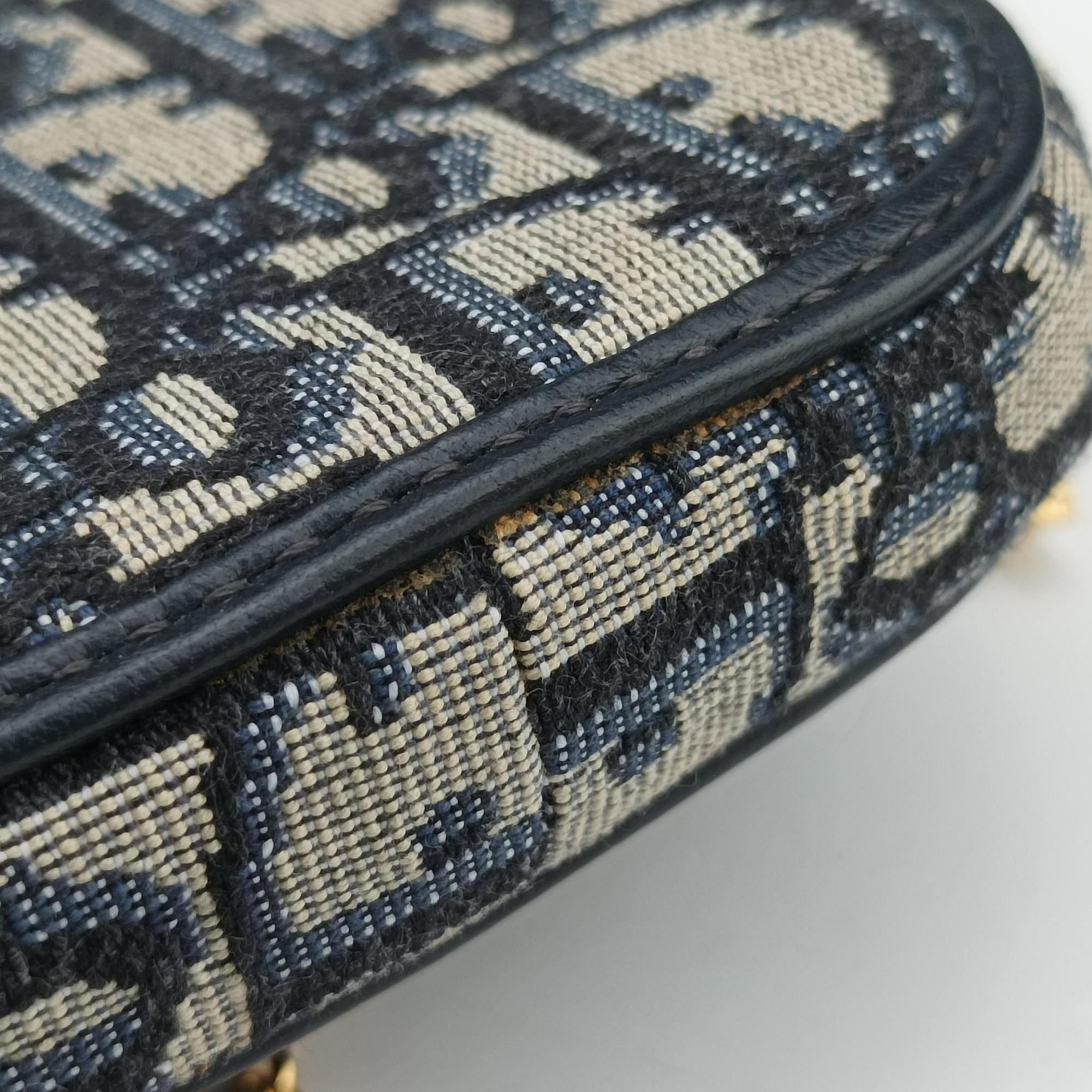 Oblique 30 Montaigne Phone Holder Navy Oblique jacquard 43-MA-0290オブリーク 30 モンテーニュ フォン ホルダー ネイビー ジャカード 43-MA-0290