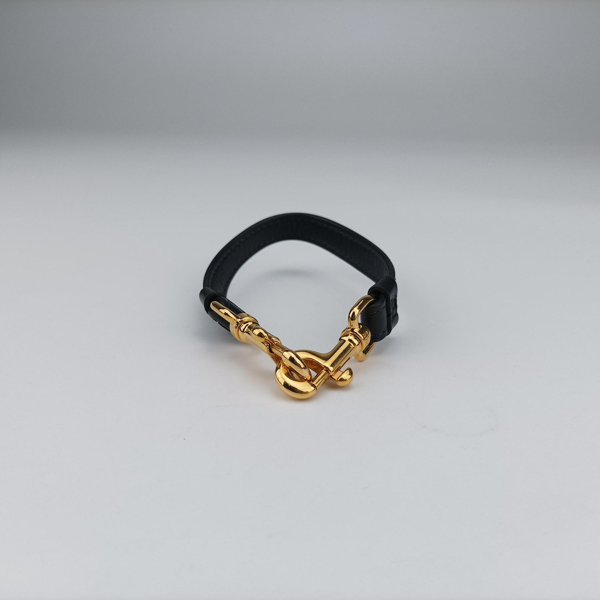 Oblique 30 Montaigne Phone Holder Navy Oblique jacquard 43-MA-0290オブリーク 30 モンテーニュ フォン ホルダー ネイビー ジャカード 43-MA-0290