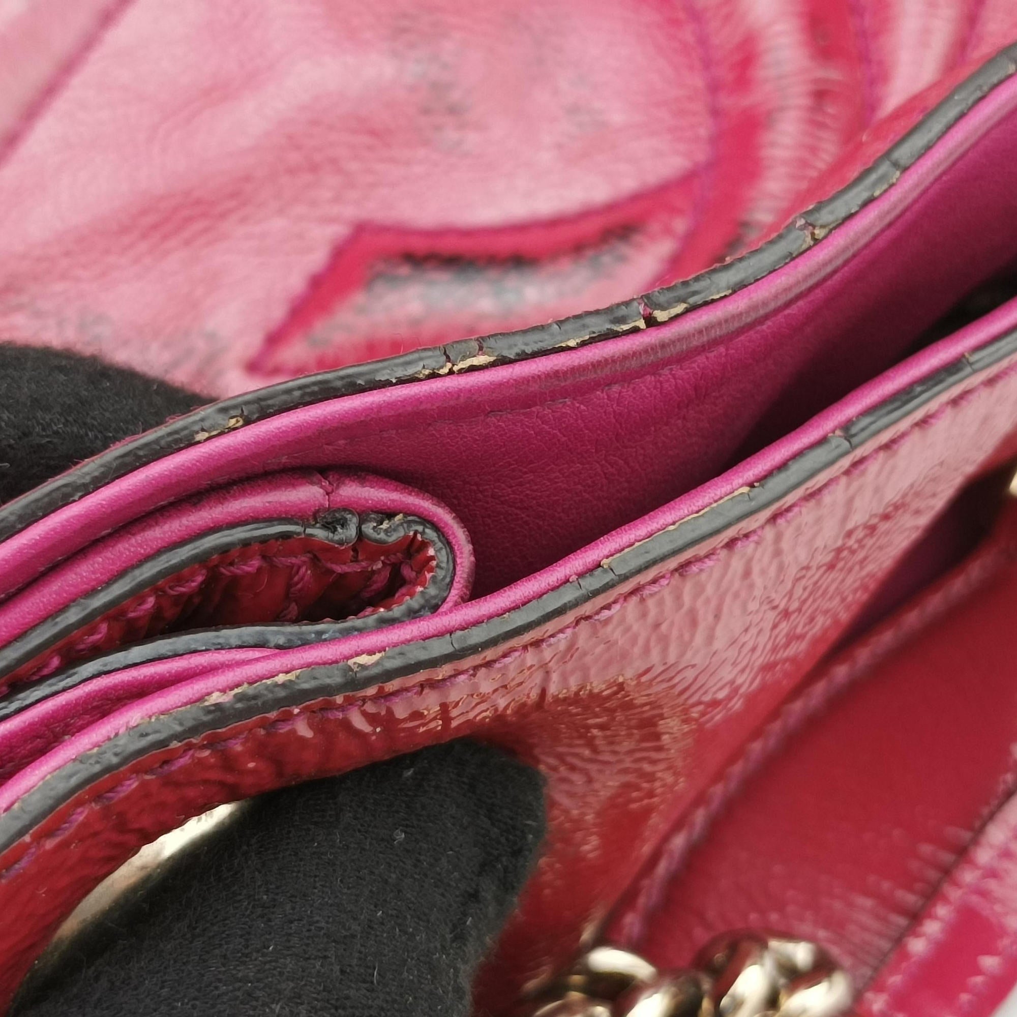 Soho RoseRed Patent Leather 308982 A015787488ソーホー ローズレッド パテント 308982 A015787488