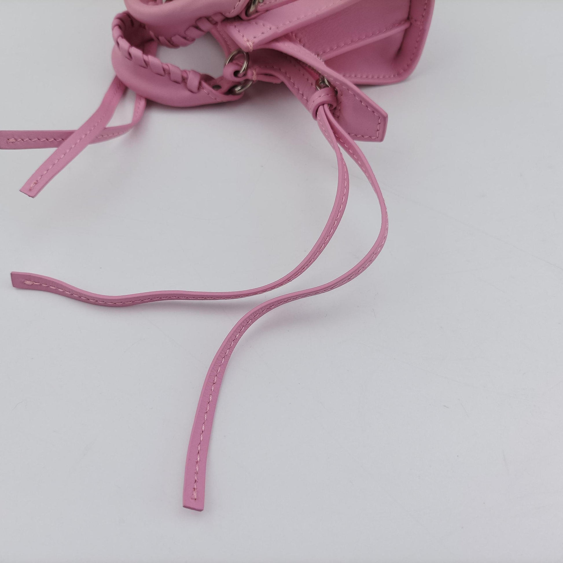 Neo Cagole XS Pink lambskin 669537.5906.S.535269ネオ カゴール XS ピンク ラムスキン 669537.5906.S.535269