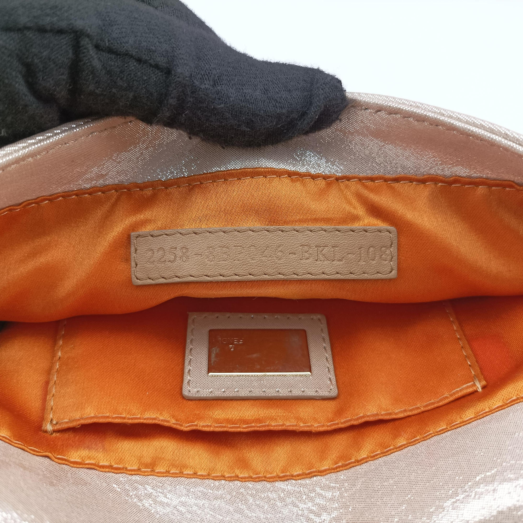 Mia Pochette Golden Leather 8BP046 2258-8BP046-BKL-108ミア ポシェット ゴールド レザー 8BP046 2258-8BP046-BKL-108