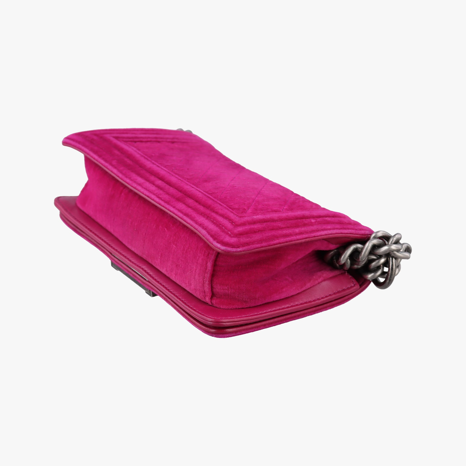 BOY CHANEL Rose velour A67416 17331264ボーイシャネル ローズ レッド ベロア A67416 17331264