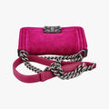 BOY CHANEL Rose velour A67416 17331264ボーイシャネル ローズ レッド ベロア A67416 17331264