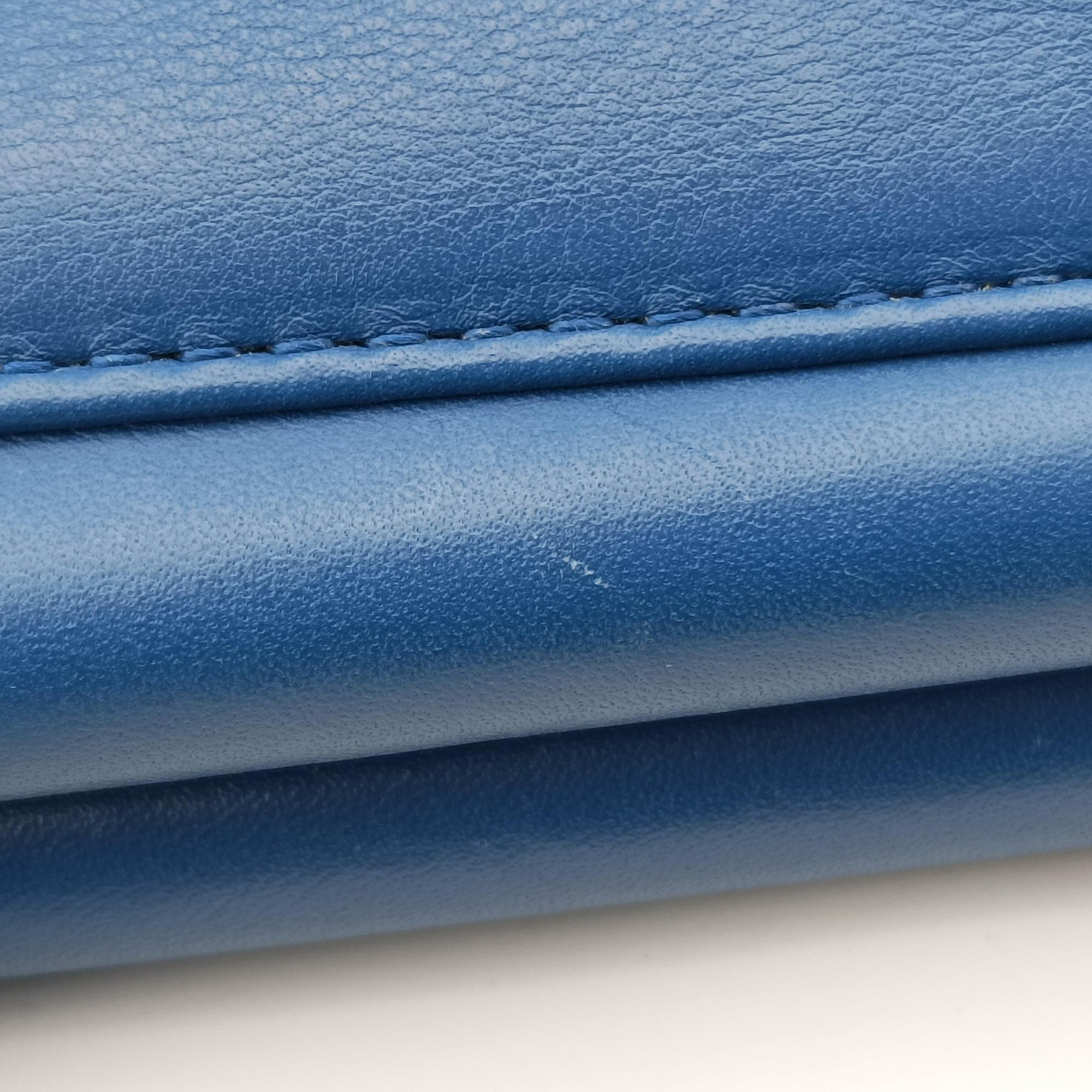 Intrecciato Blue lambskin B02630101Sイントレチャート ブルー ラムスキン B02630101S