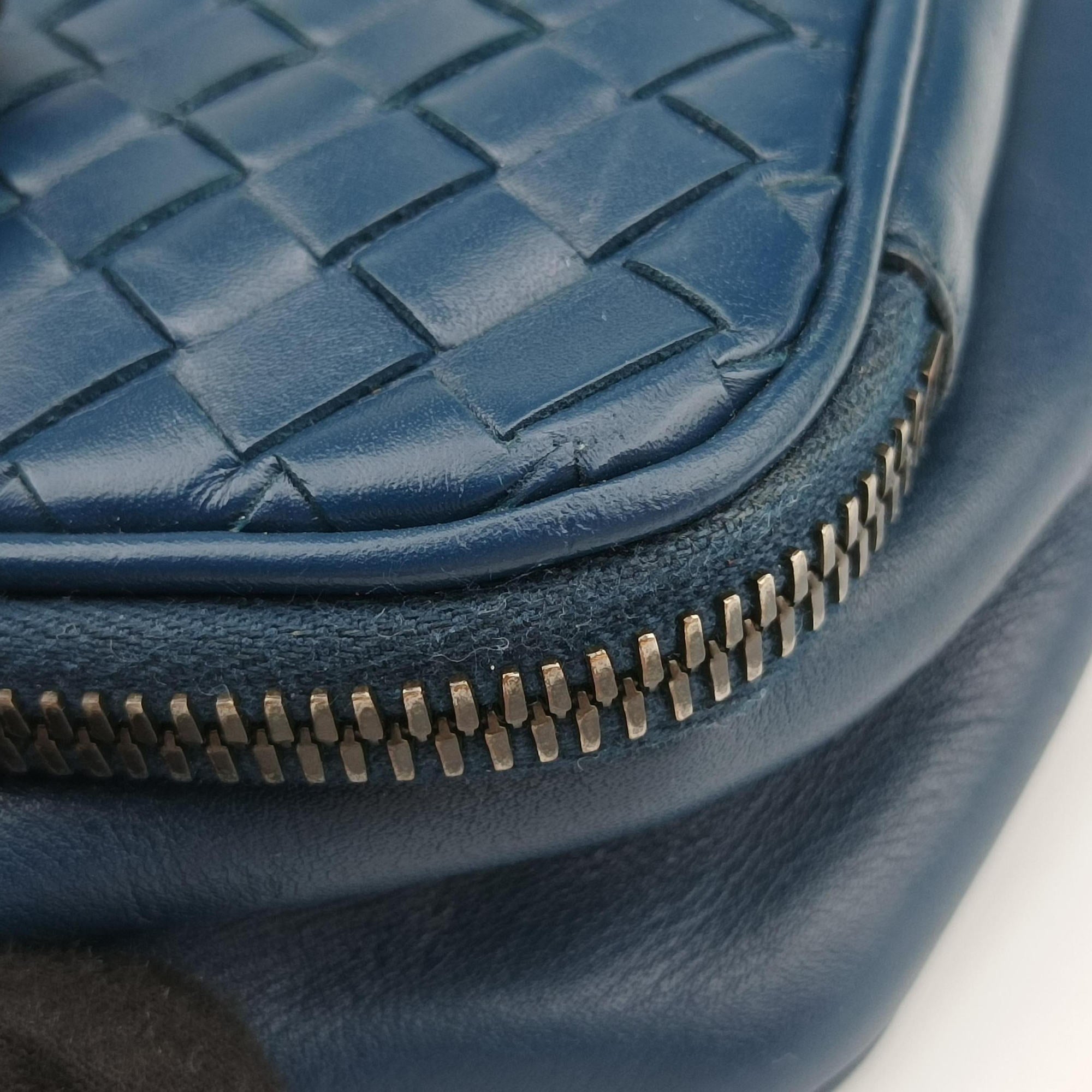 Intrecciato Navy lambskin B05679903Vイントレチャート ネイビー ラムスキン B05679903V