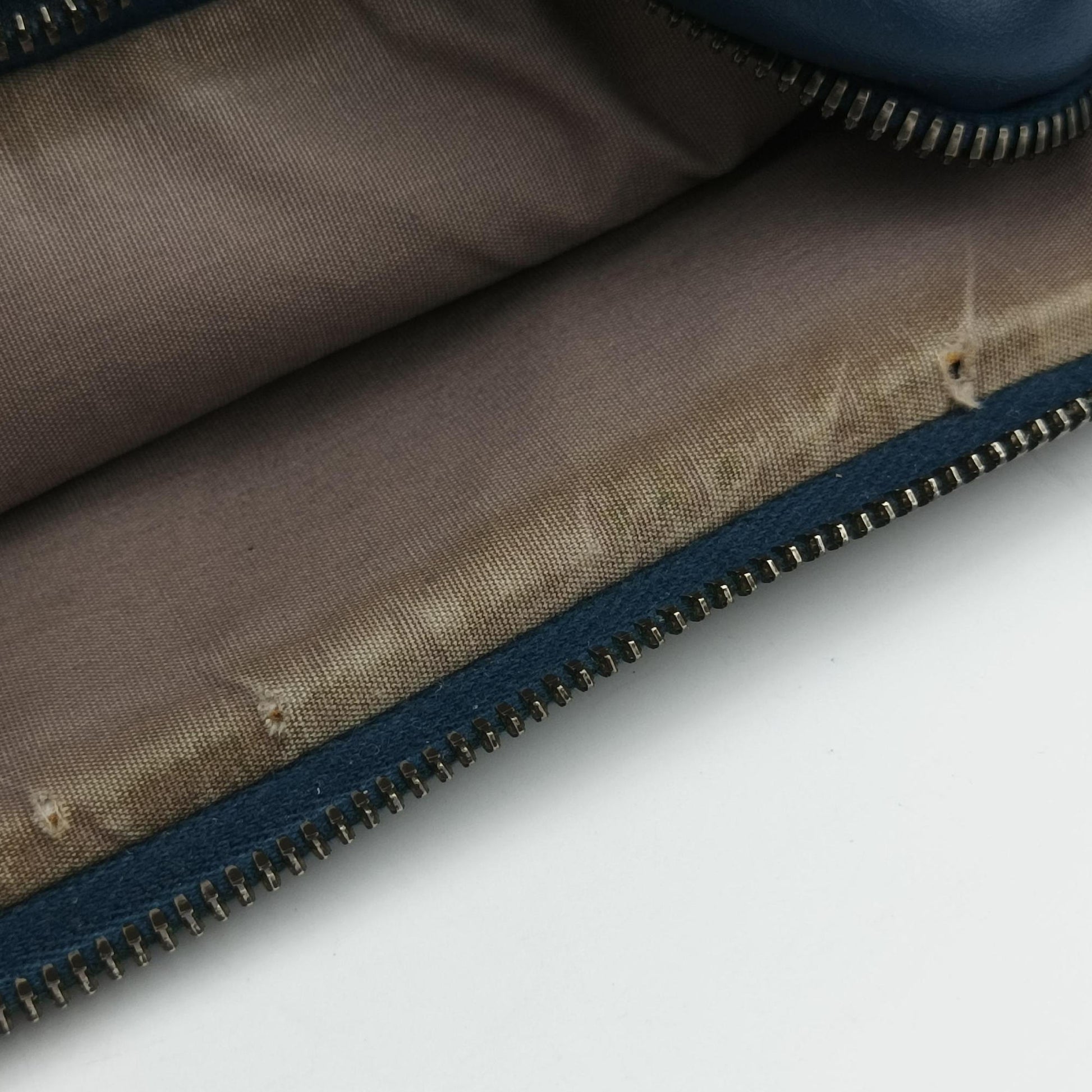 Intrecciato Navy lambskin B05679903Vイントレチャート ネイビー ラムスキン B05679903V