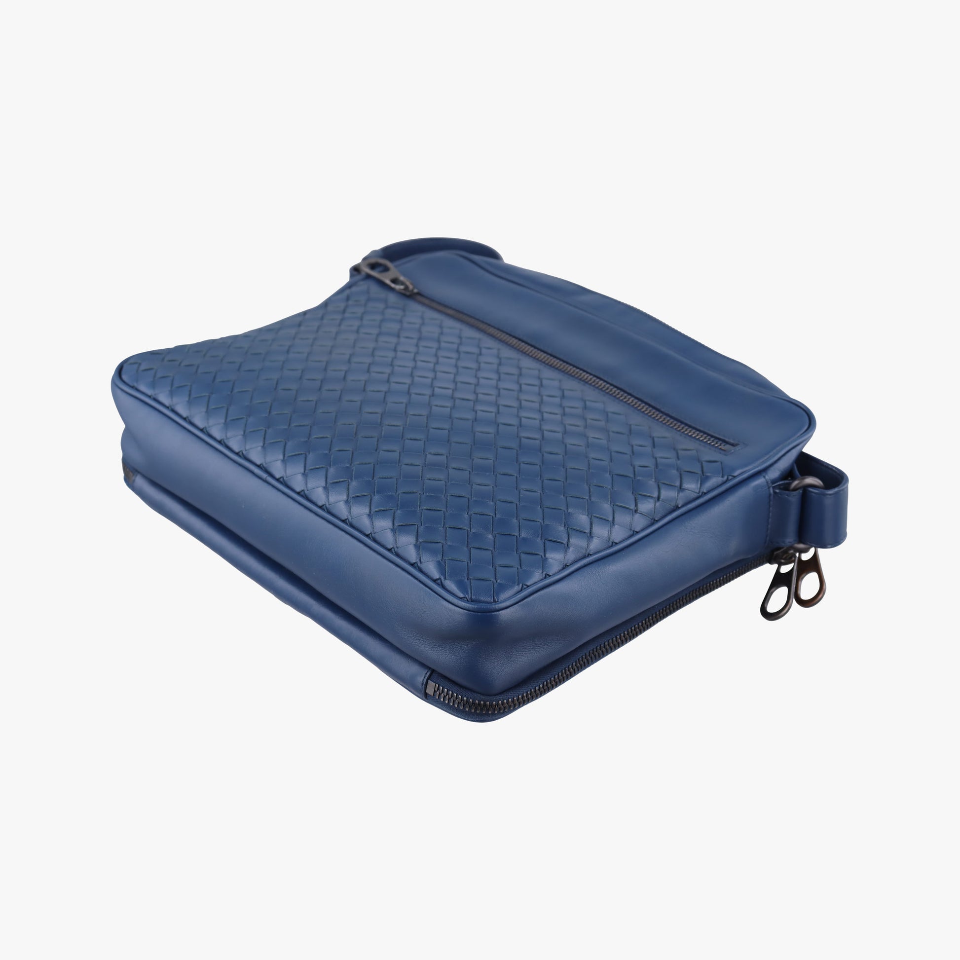 Intrecciato Navy lambskin B05679903Vイントレチャート ネイビー ラムスキン B05679903V